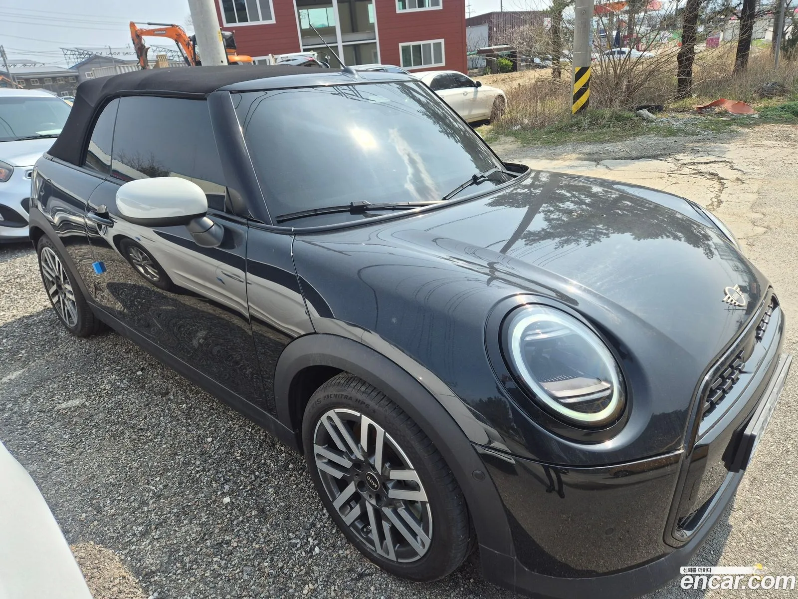 Mini Cooper C Convertible 2025 — 10