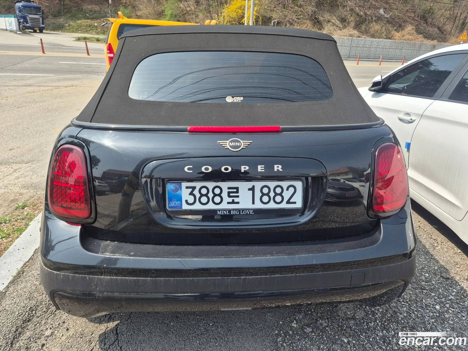 Mini Cooper C Convertible