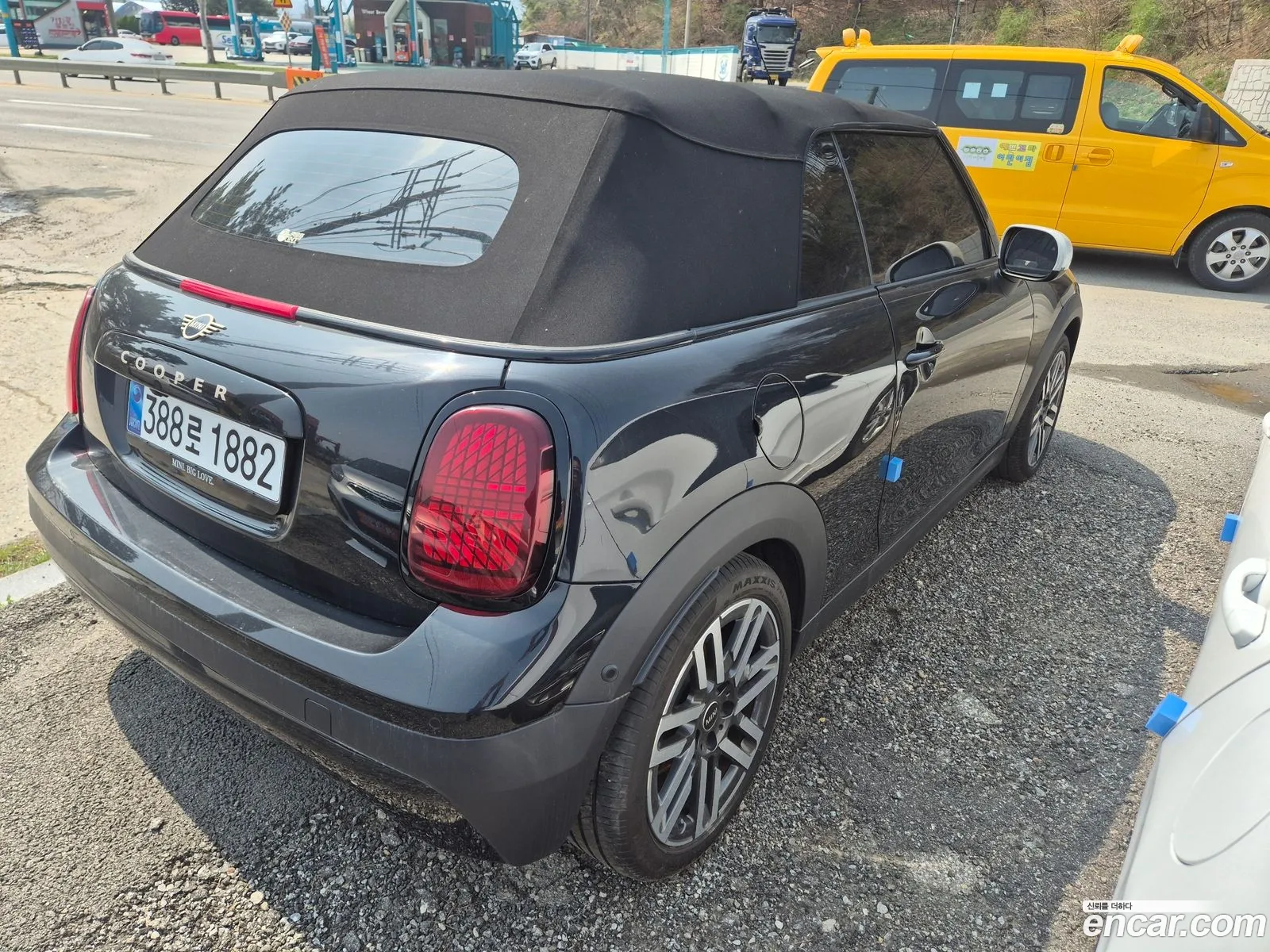 Mini Cooper C Convertible