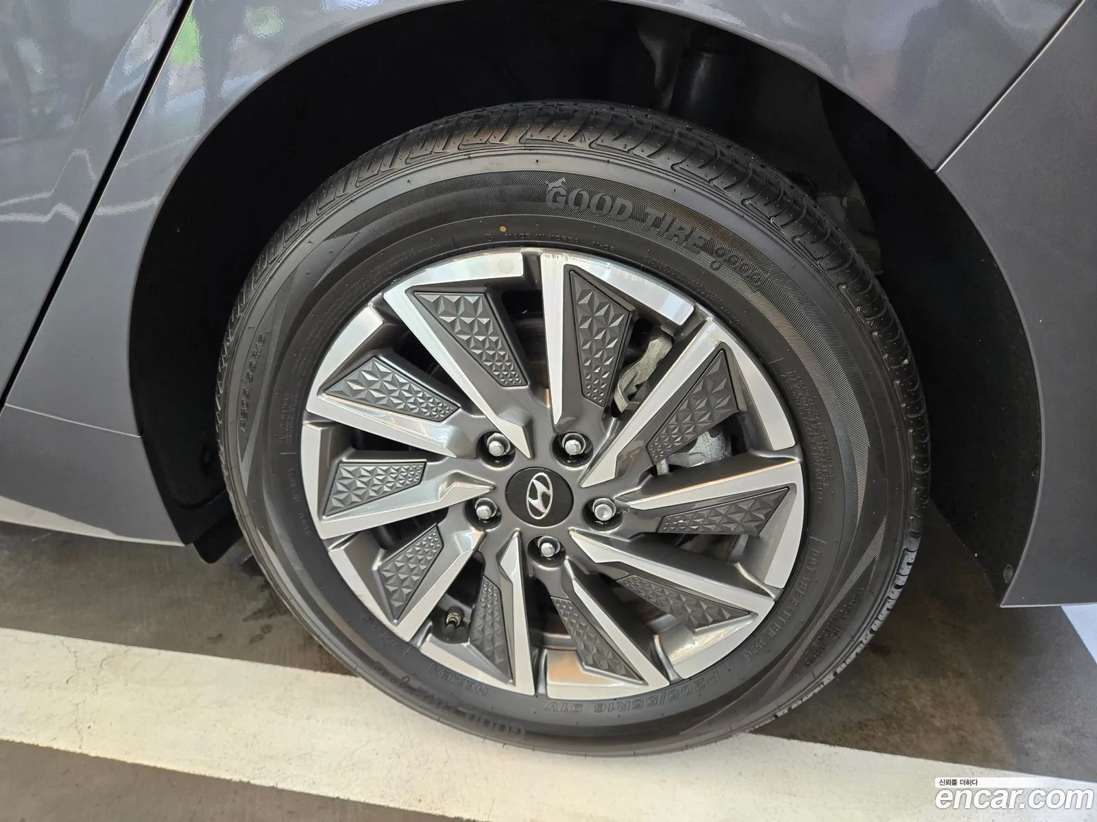 Hyundai Ioniq Electric 2019 — 3