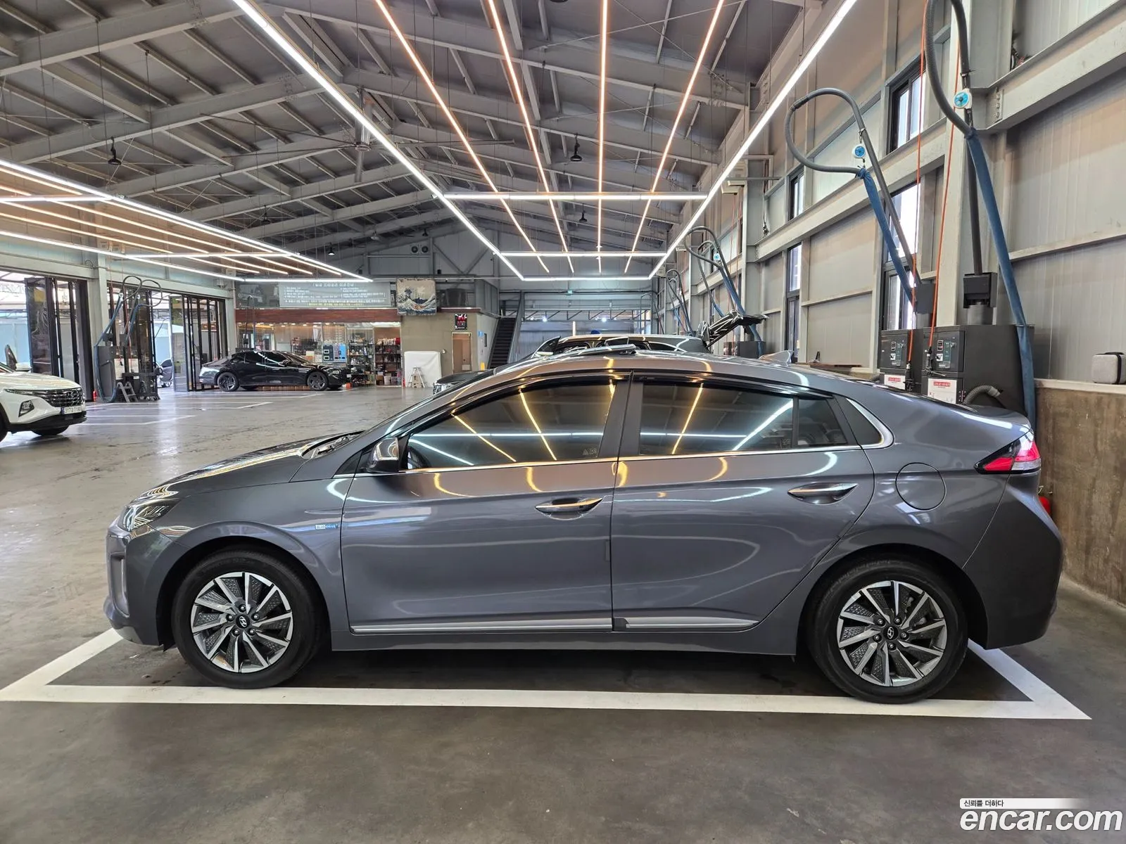 Hyundai Ioniq Electric 2019 — 9