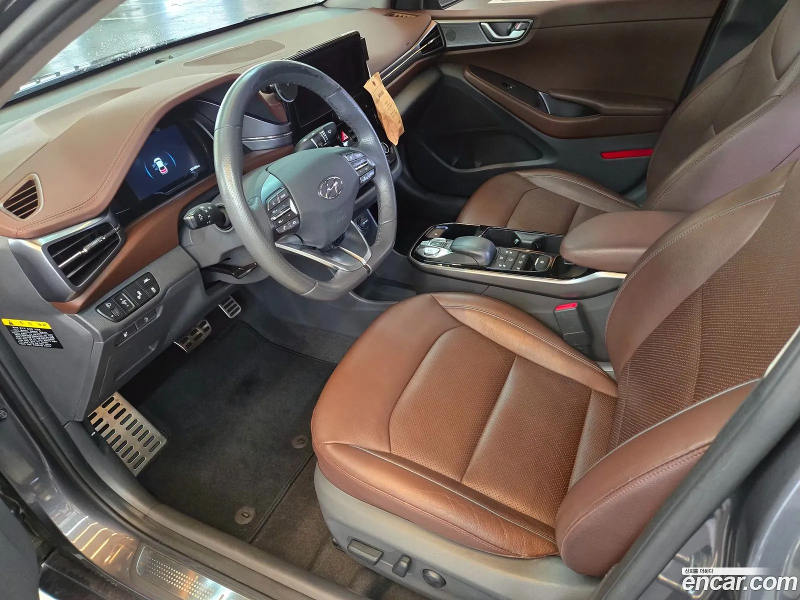 Hyundai Ioniq Electric 2019 — 17