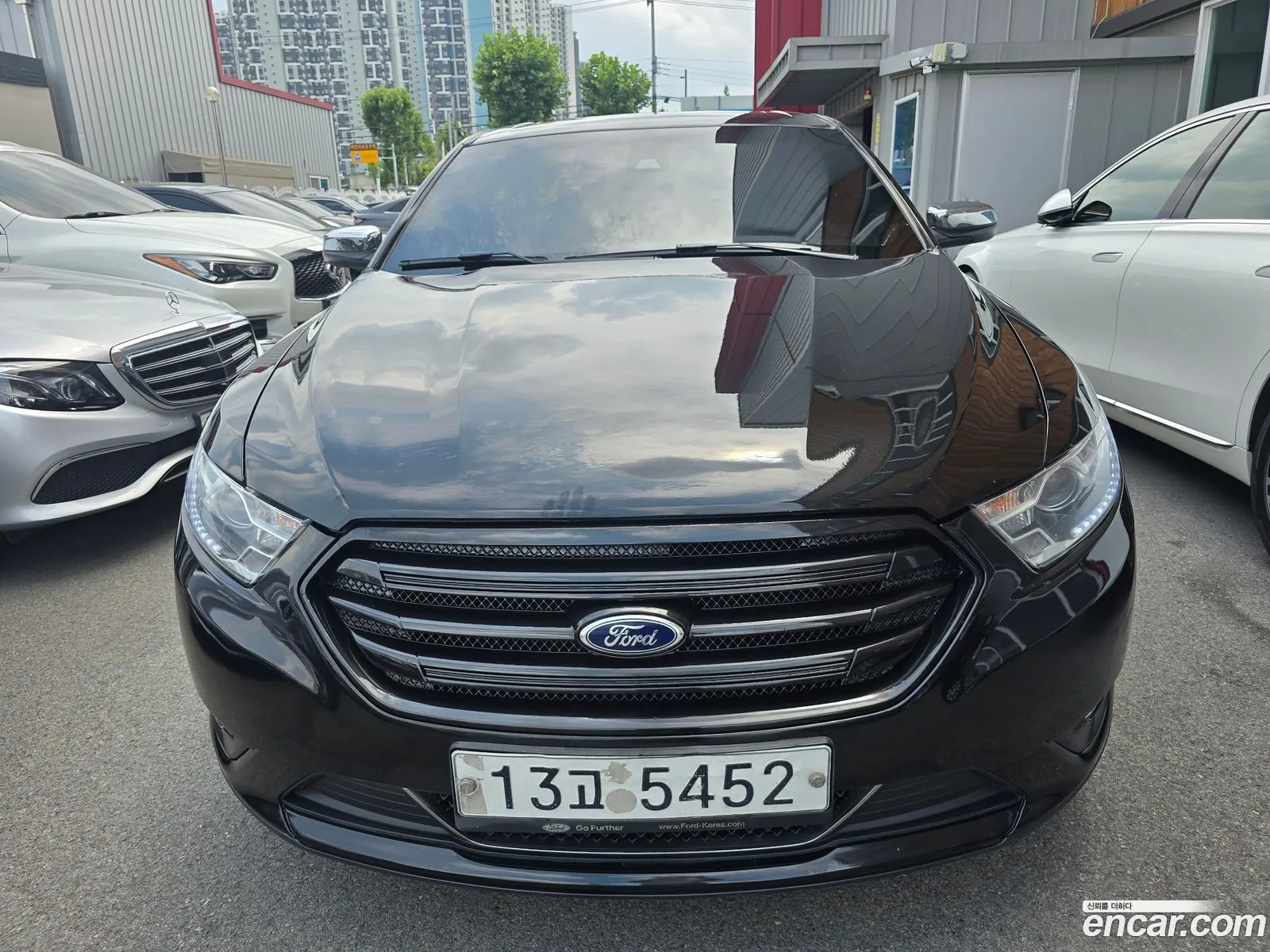 Ford Taurus 2015 — 17