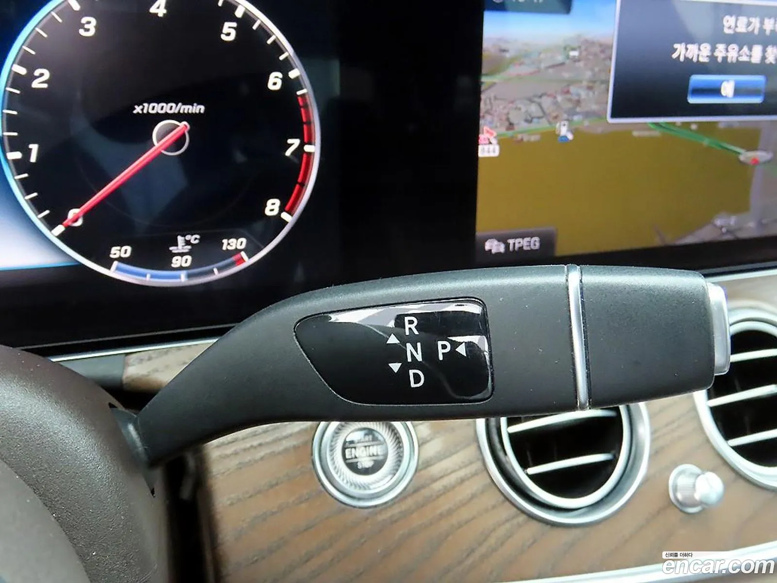 Mercedes-Benz E-Class W213 2018 — 12