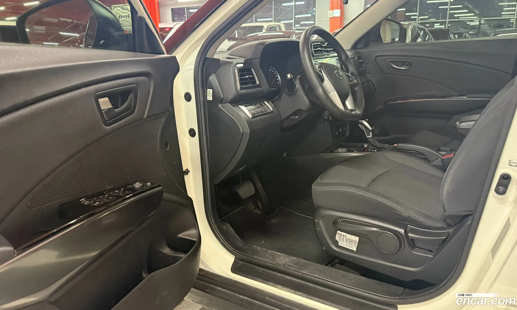KG Mobility (SsangYong) Tivoli 2023 — 16