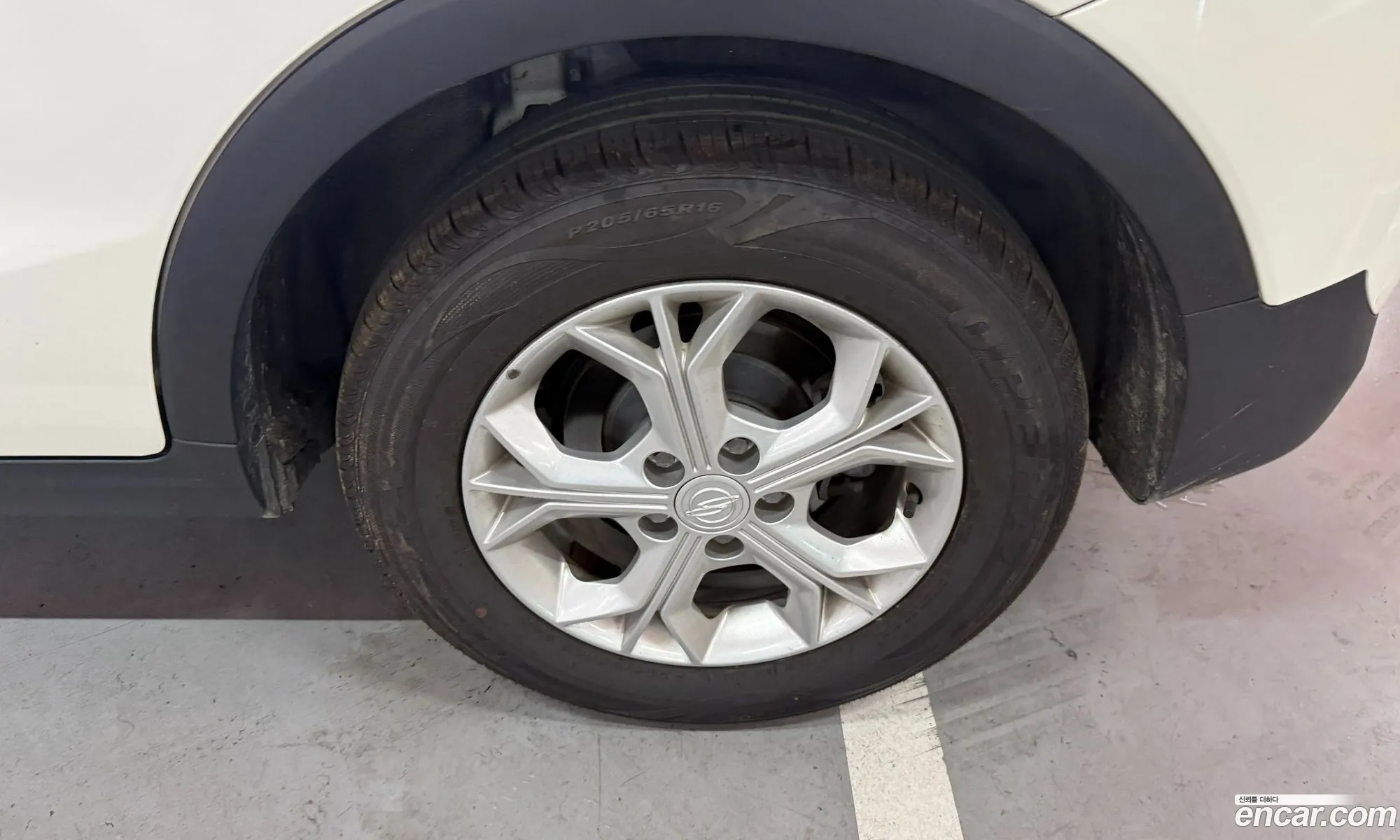 KG Mobility (SsangYong) Tivoli 2023 — 3