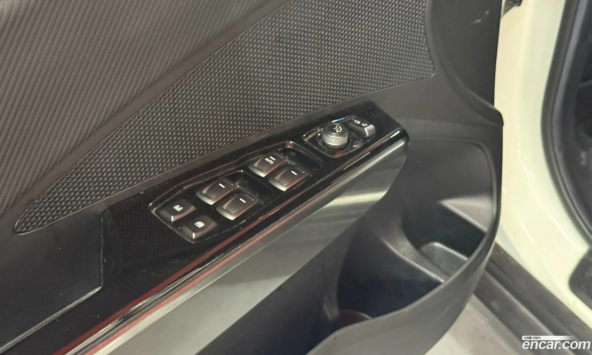 KG Mobility (SsangYong) Tivoli 2023 — 14