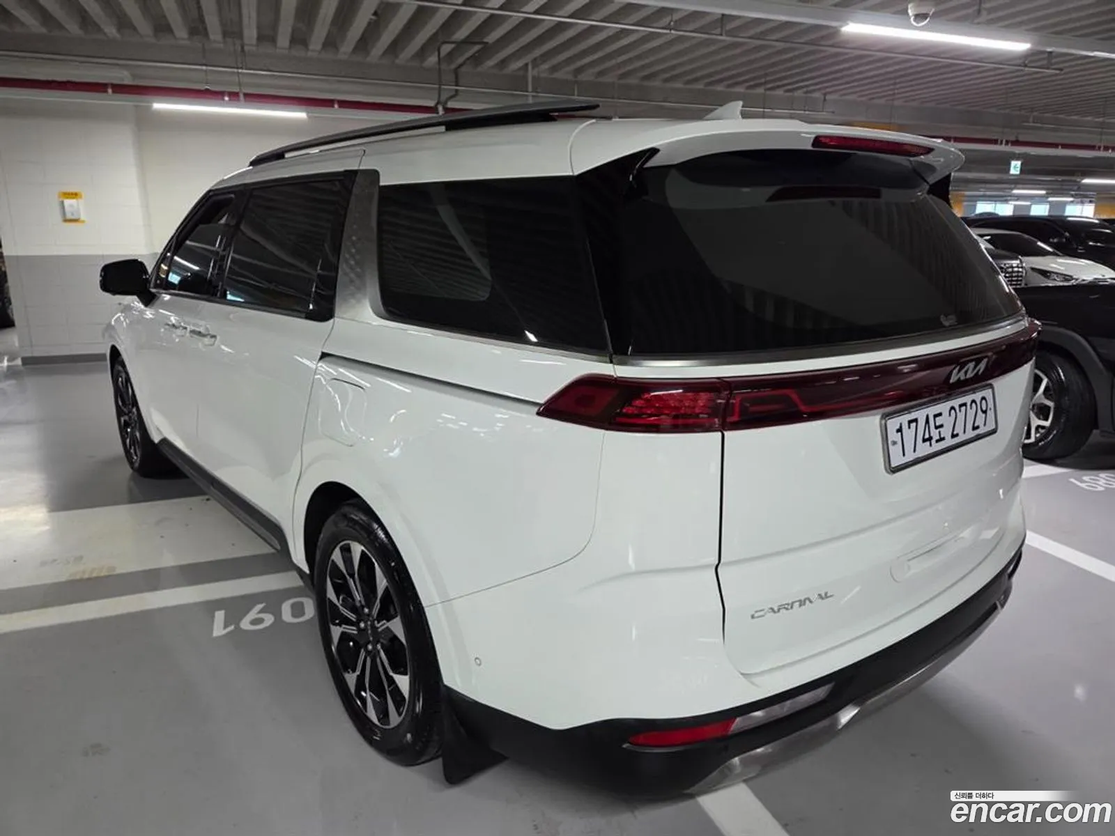 Kia Carnival 2023 — 8