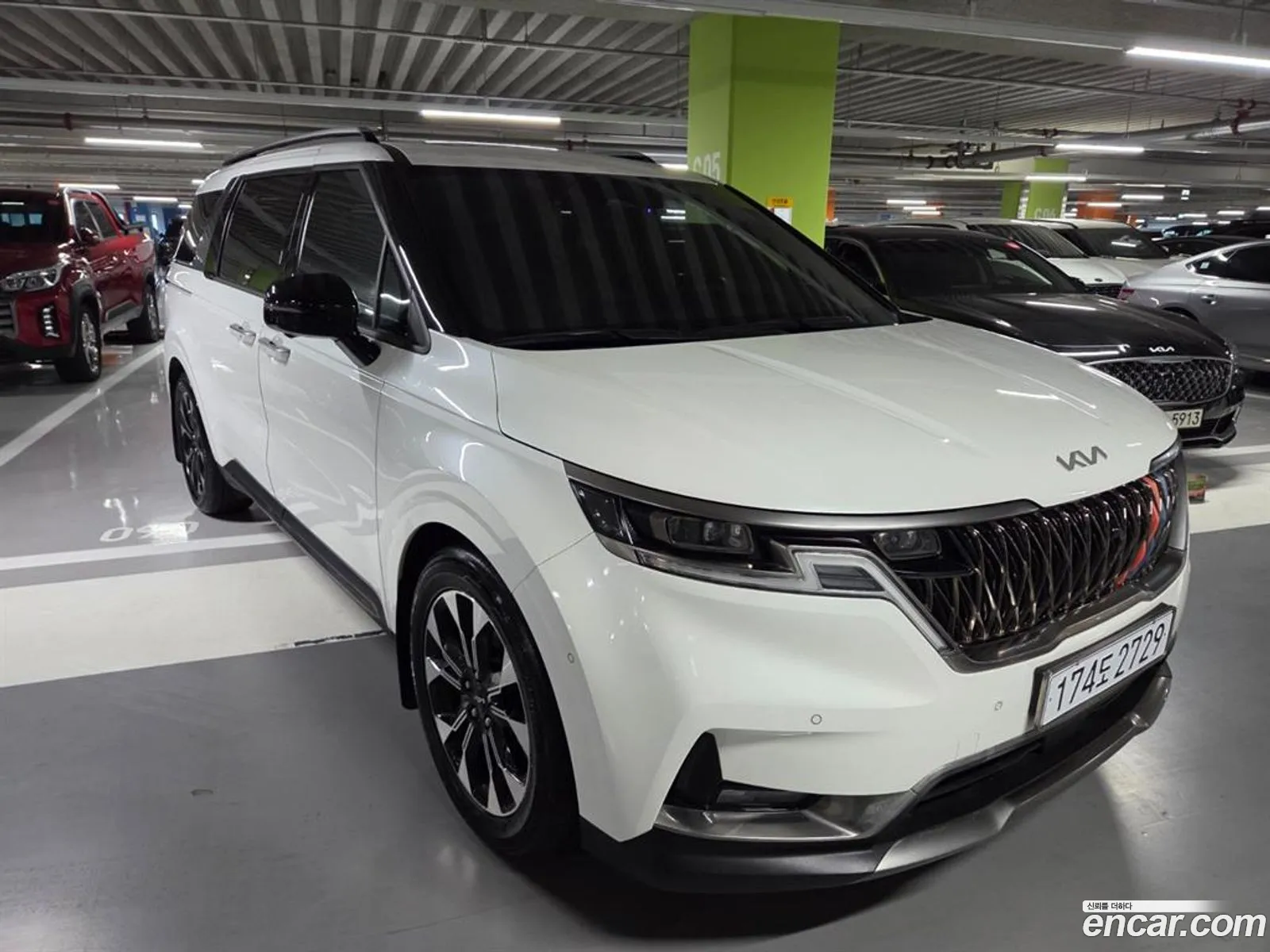 Kia Carnival 2023 — 3