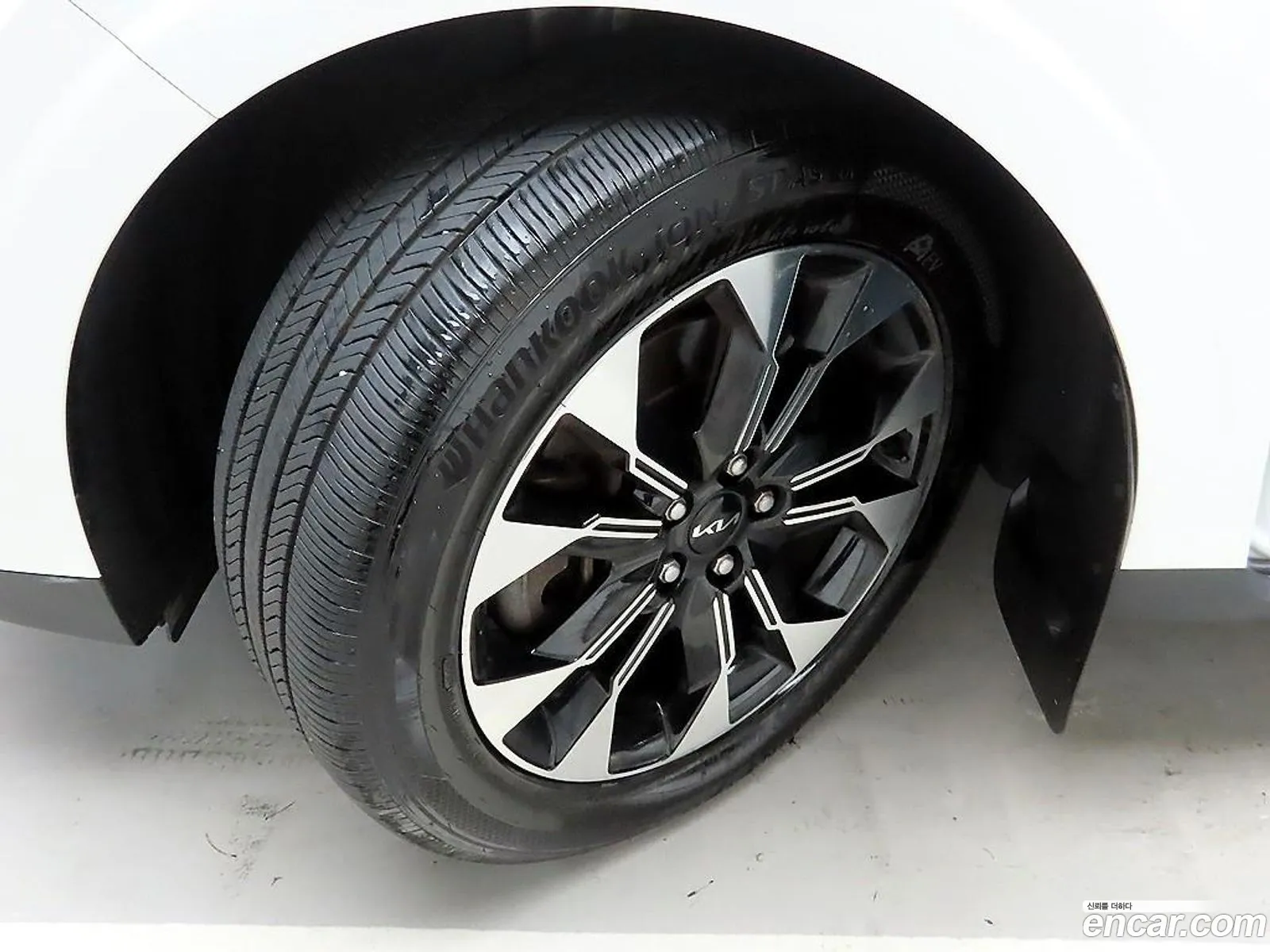 Kia Carnival 2023 — 10