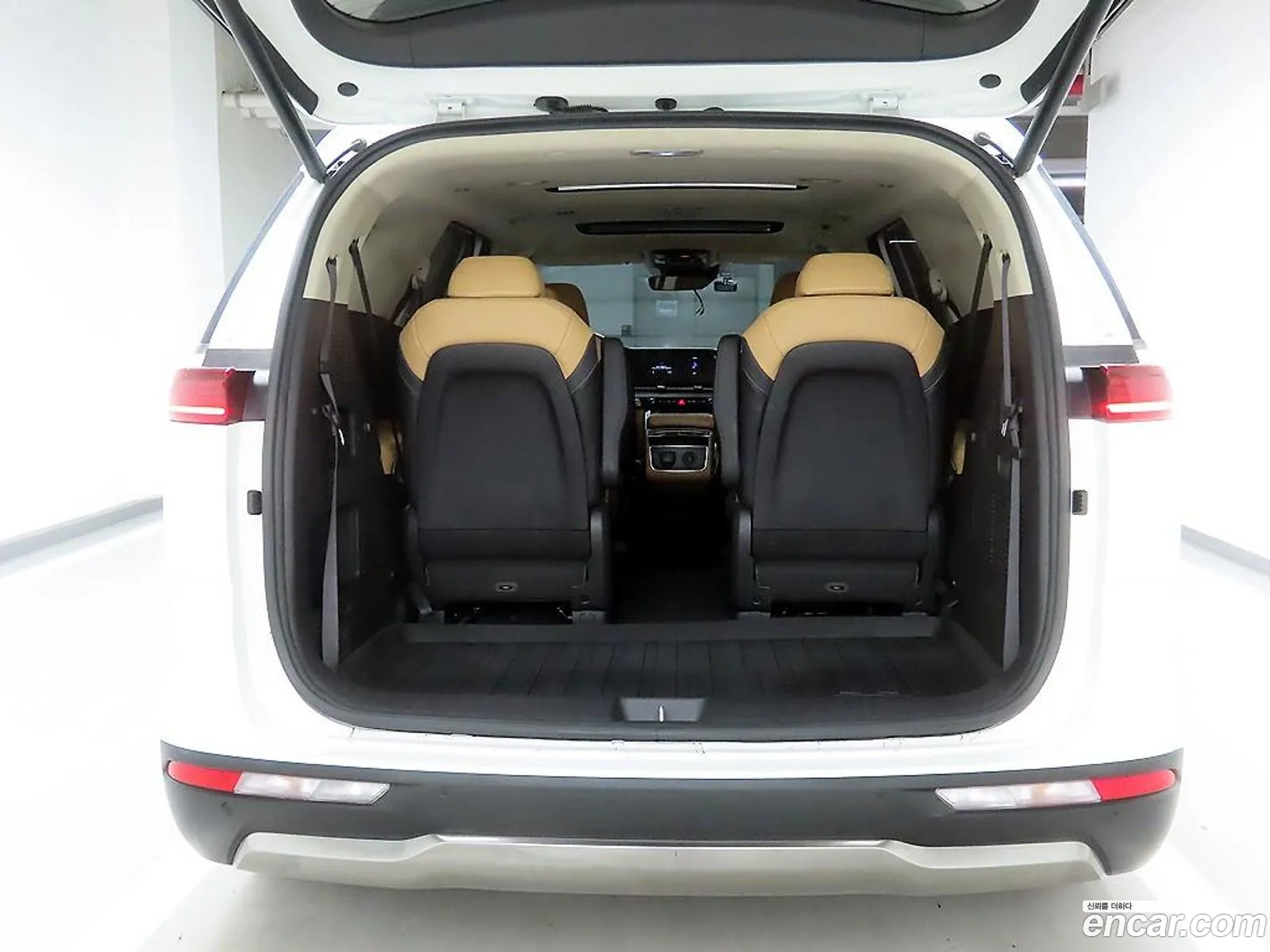 Kia Carnival 2023 — 13