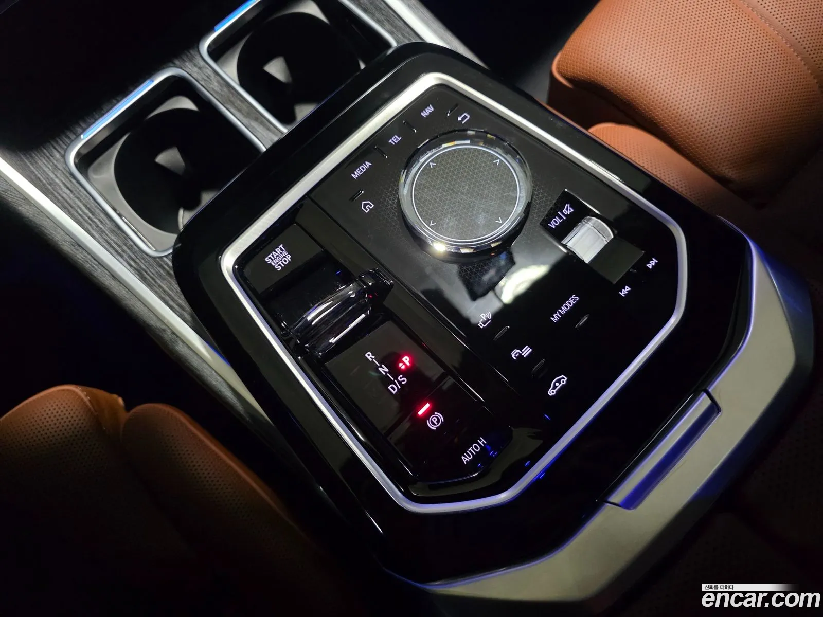 BMW 7 Series 2025 — 8