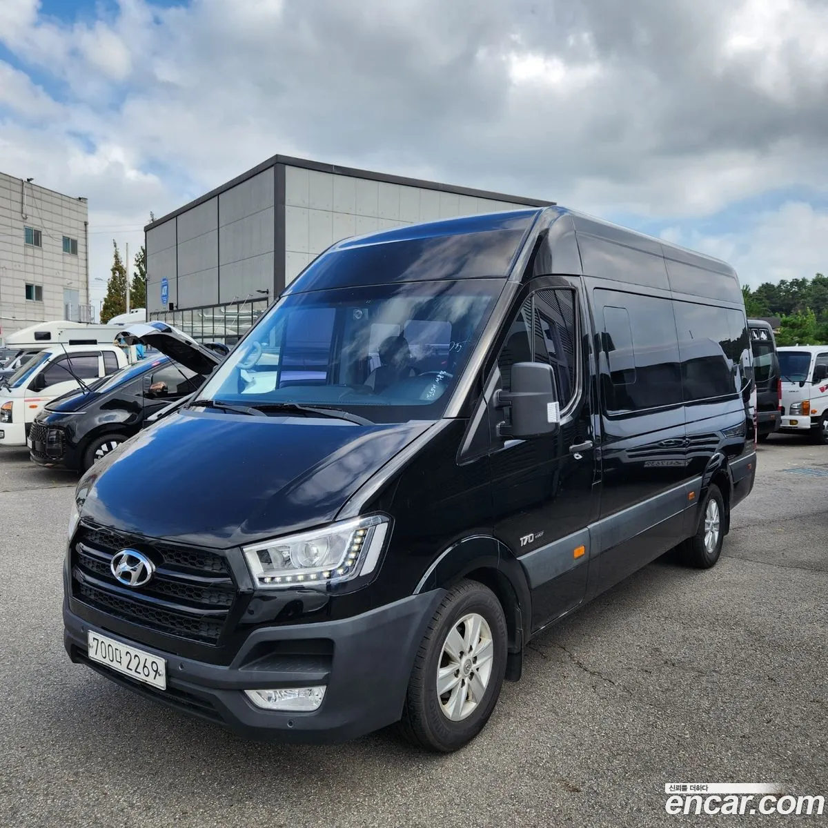 Hyundai Solati 2018 — 11
