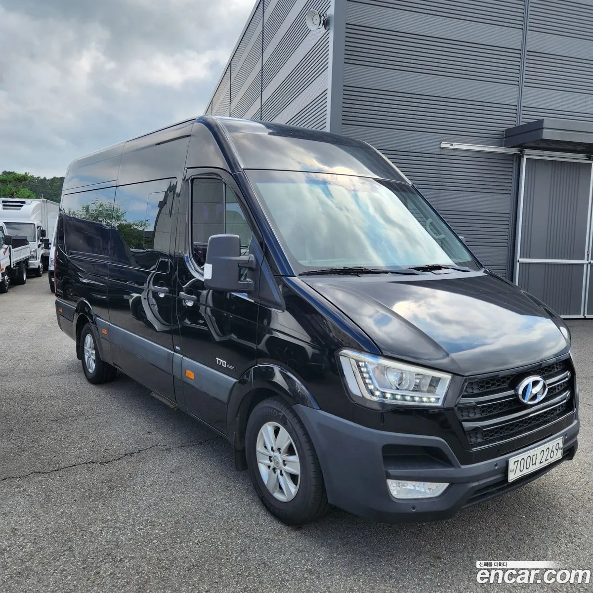 Hyundai Solati 2018 — 13