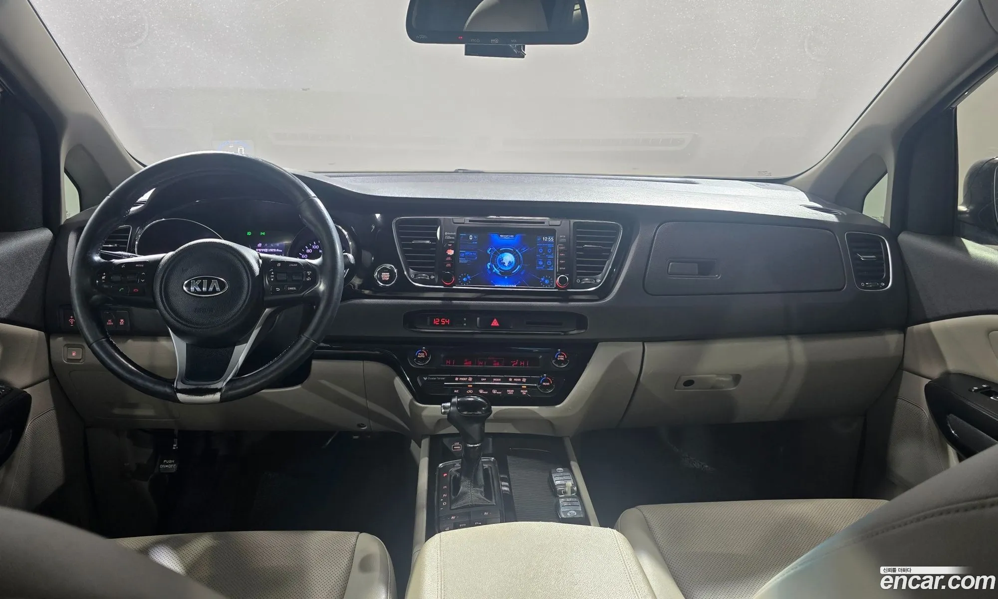 Kia Carnival 2016 — 7