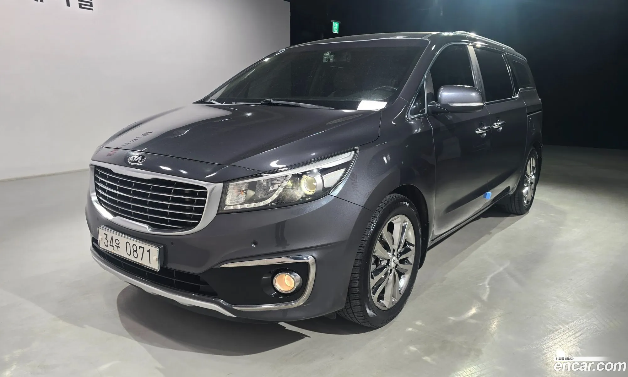 Kia Carnival 2016 — 18