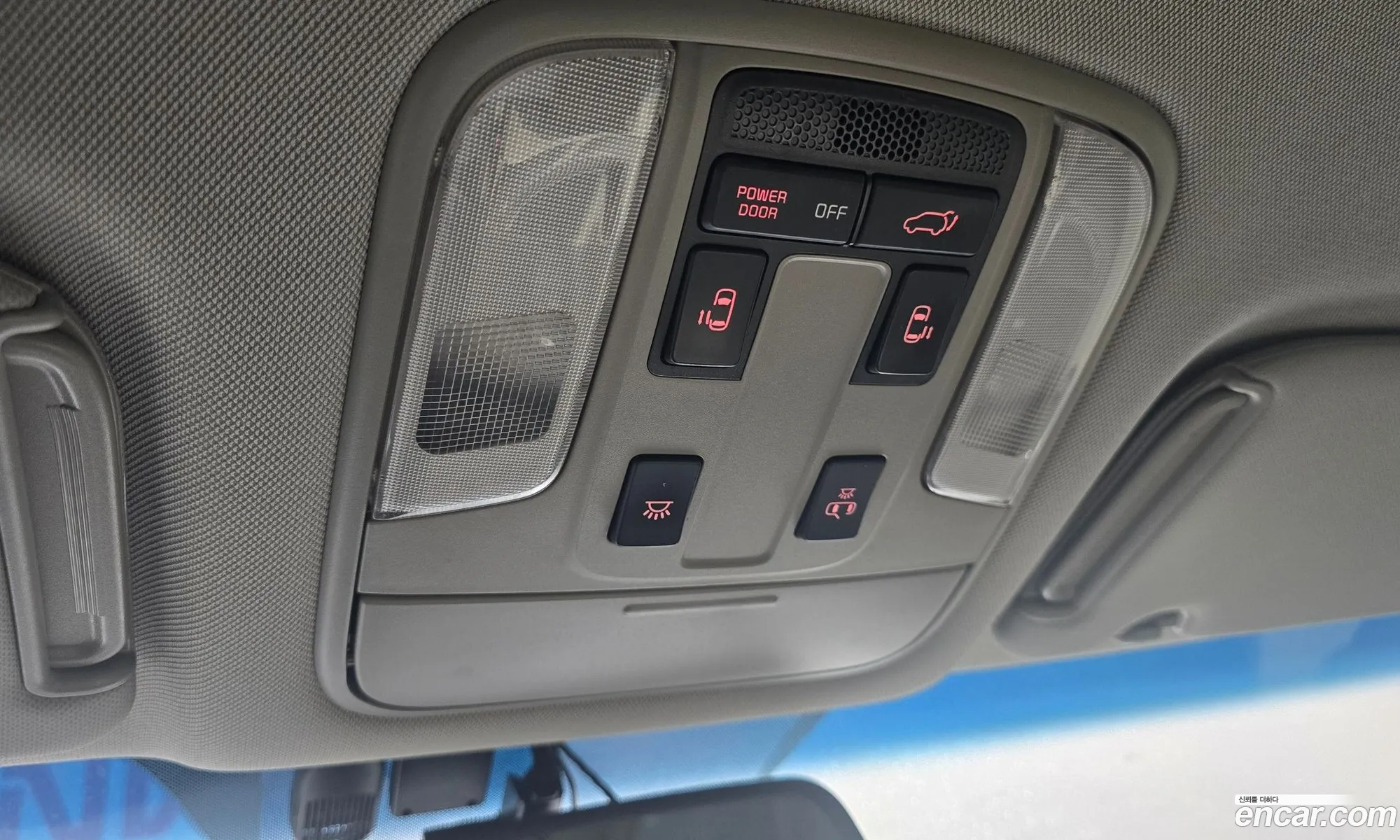 Kia Carnival 2016 — 14