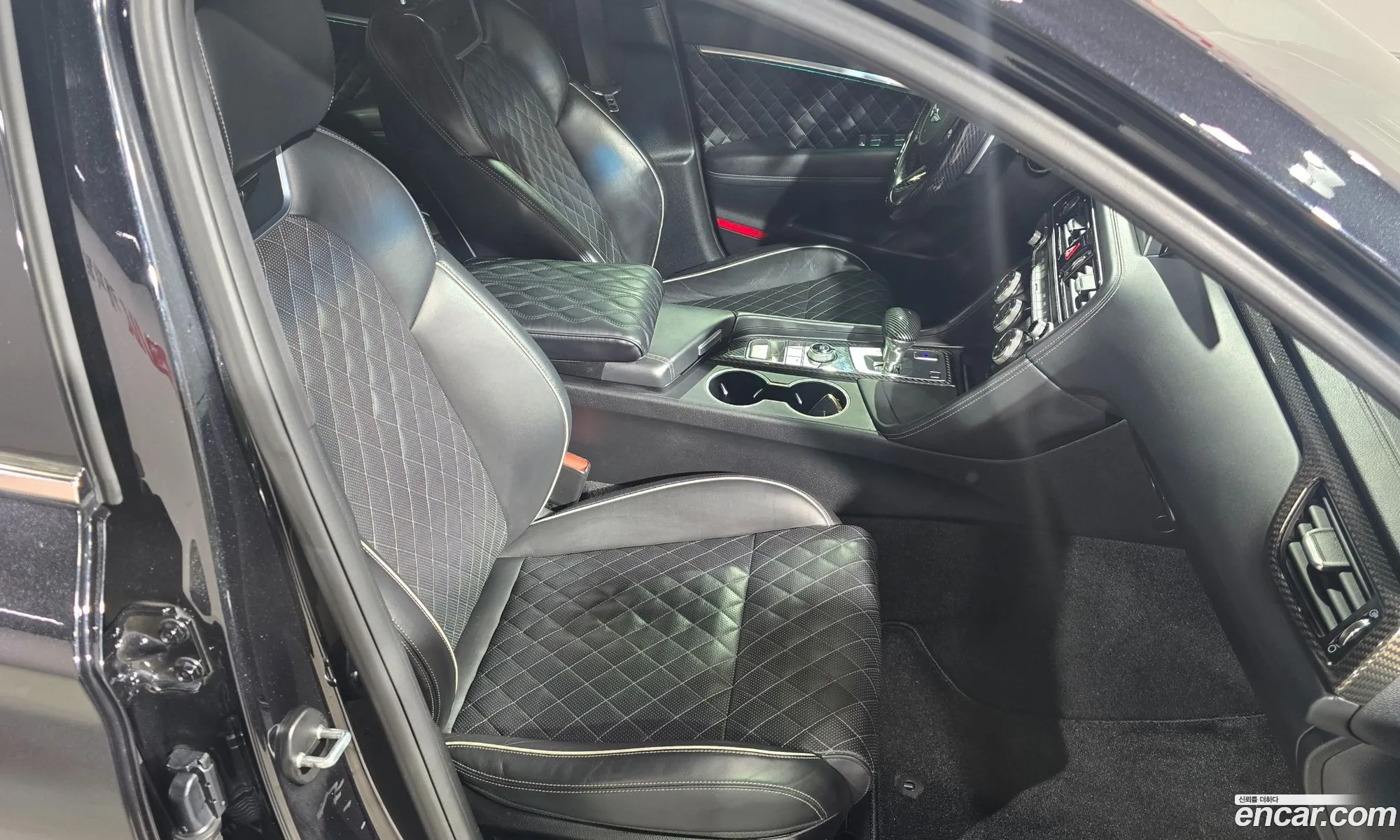 Genesis G70 2020 — 16
