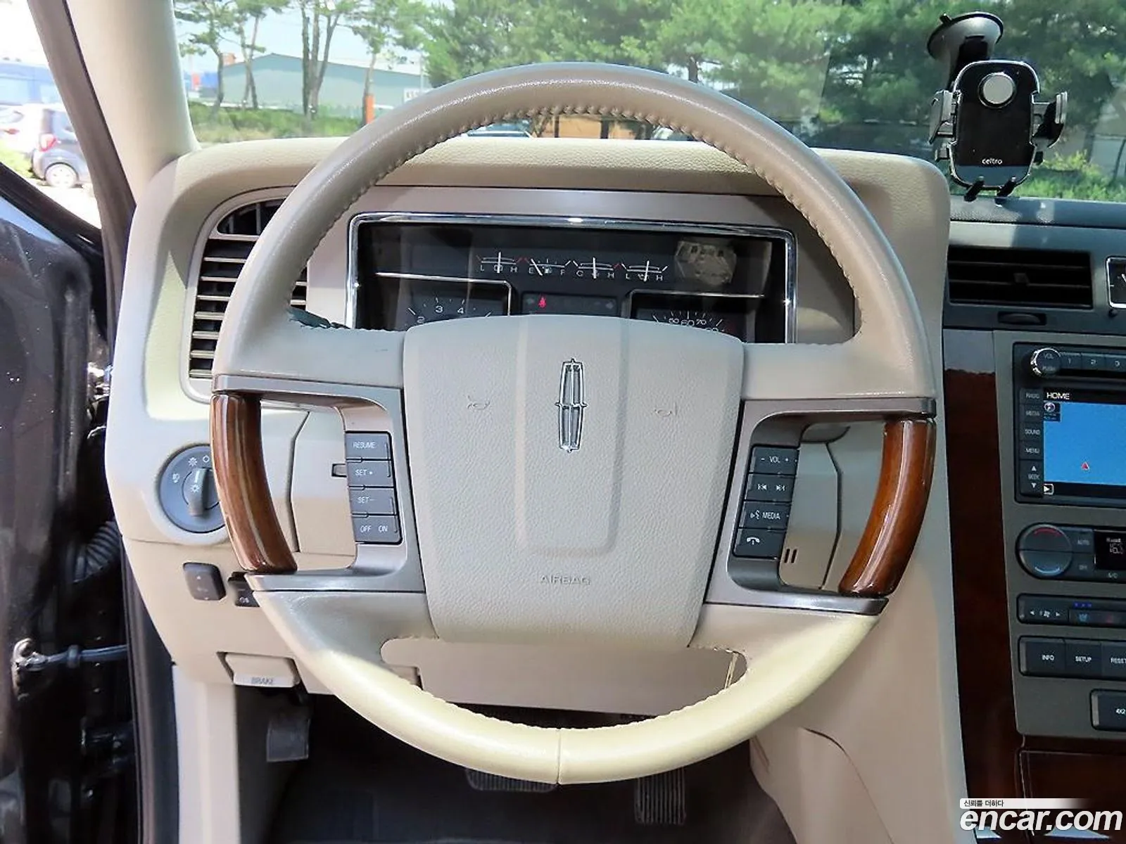 Lincoln Navigator 2014 — 8