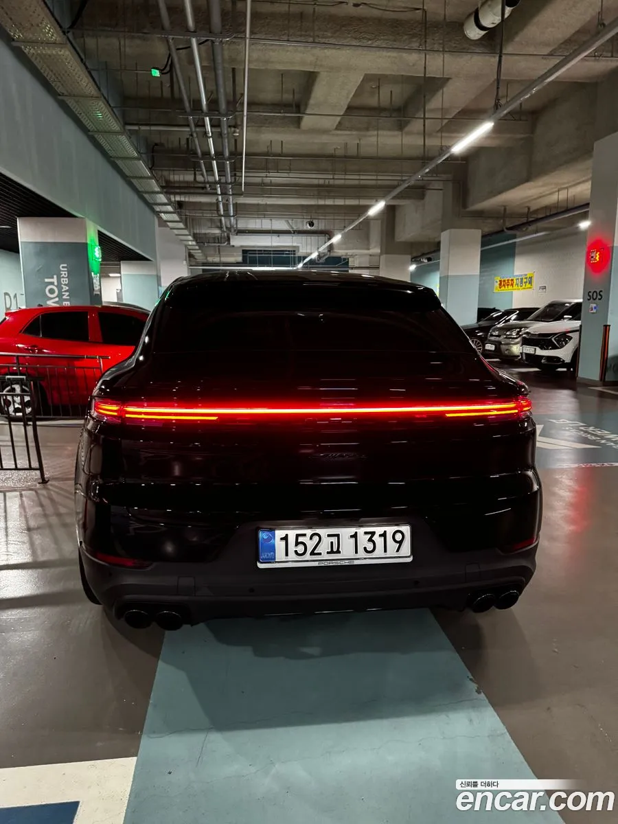 Porsche Cayenne 2025 — 3