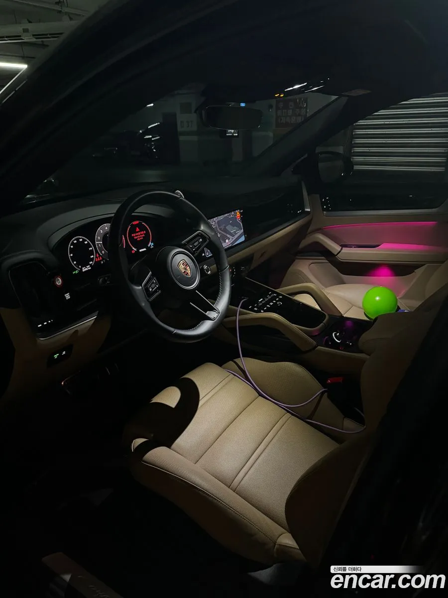 Porsche Cayenne 2025 — 9