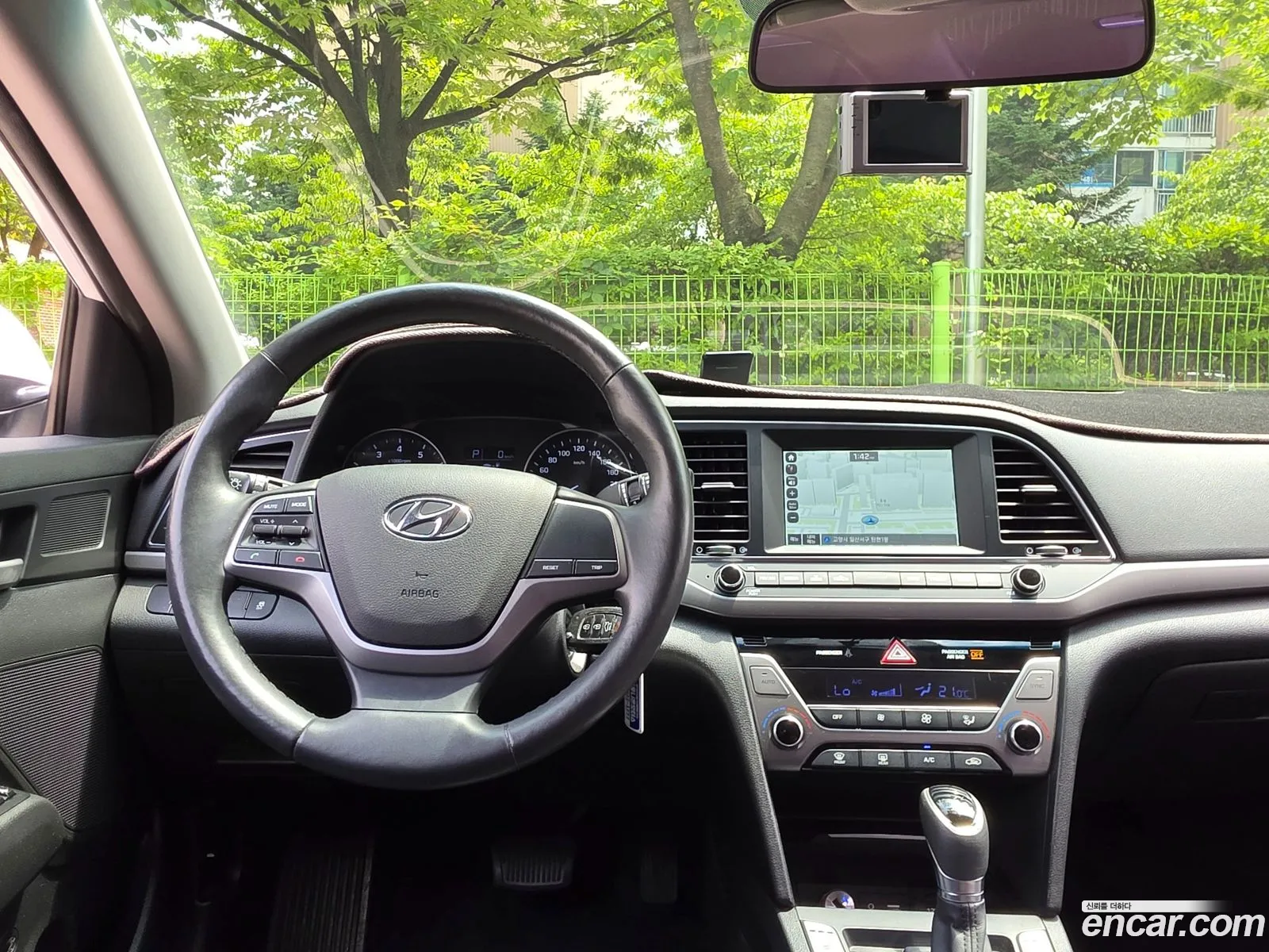 Hyundai Elantra AD 2016 — 4