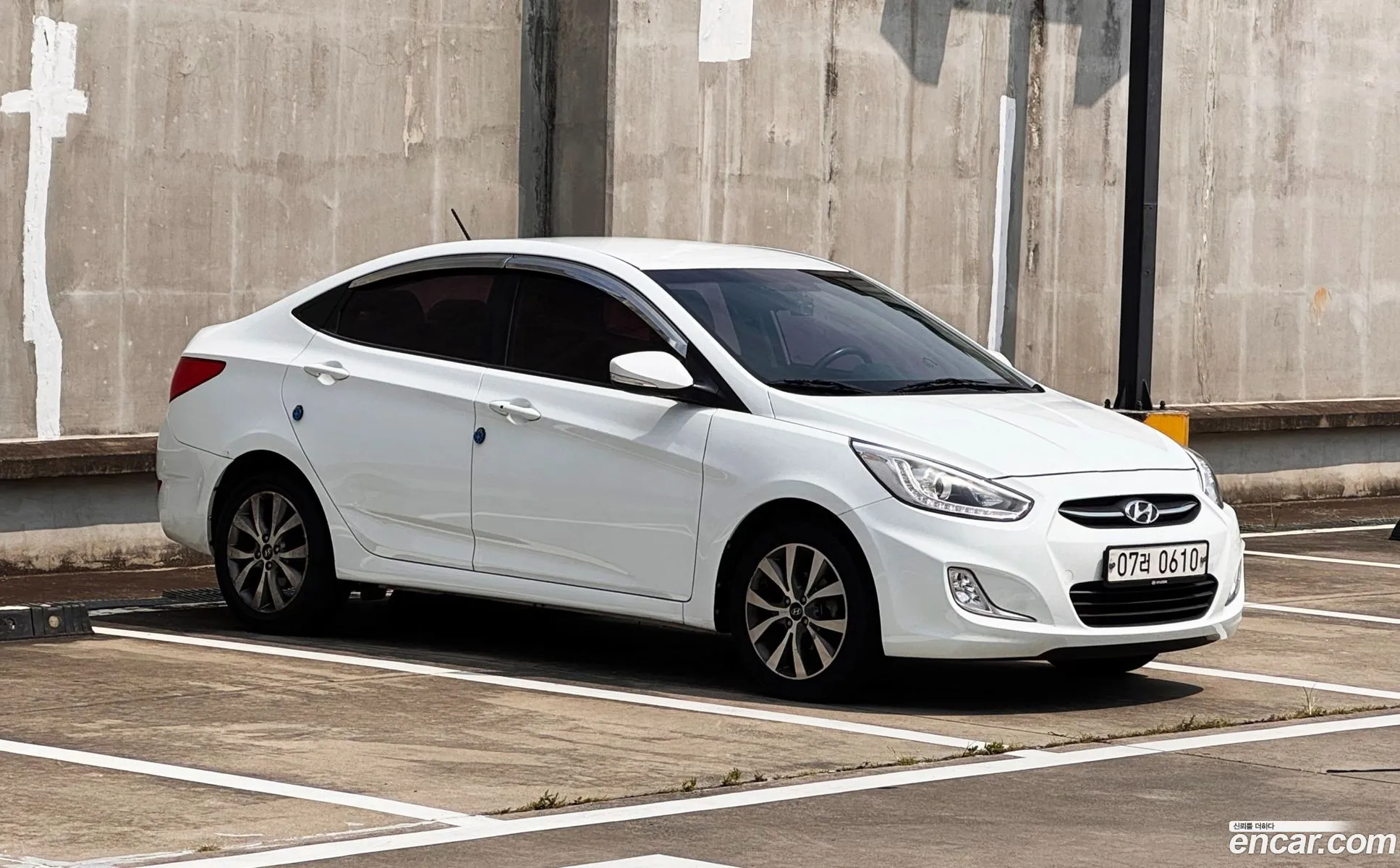 Hyundai Accent 2015 — 16