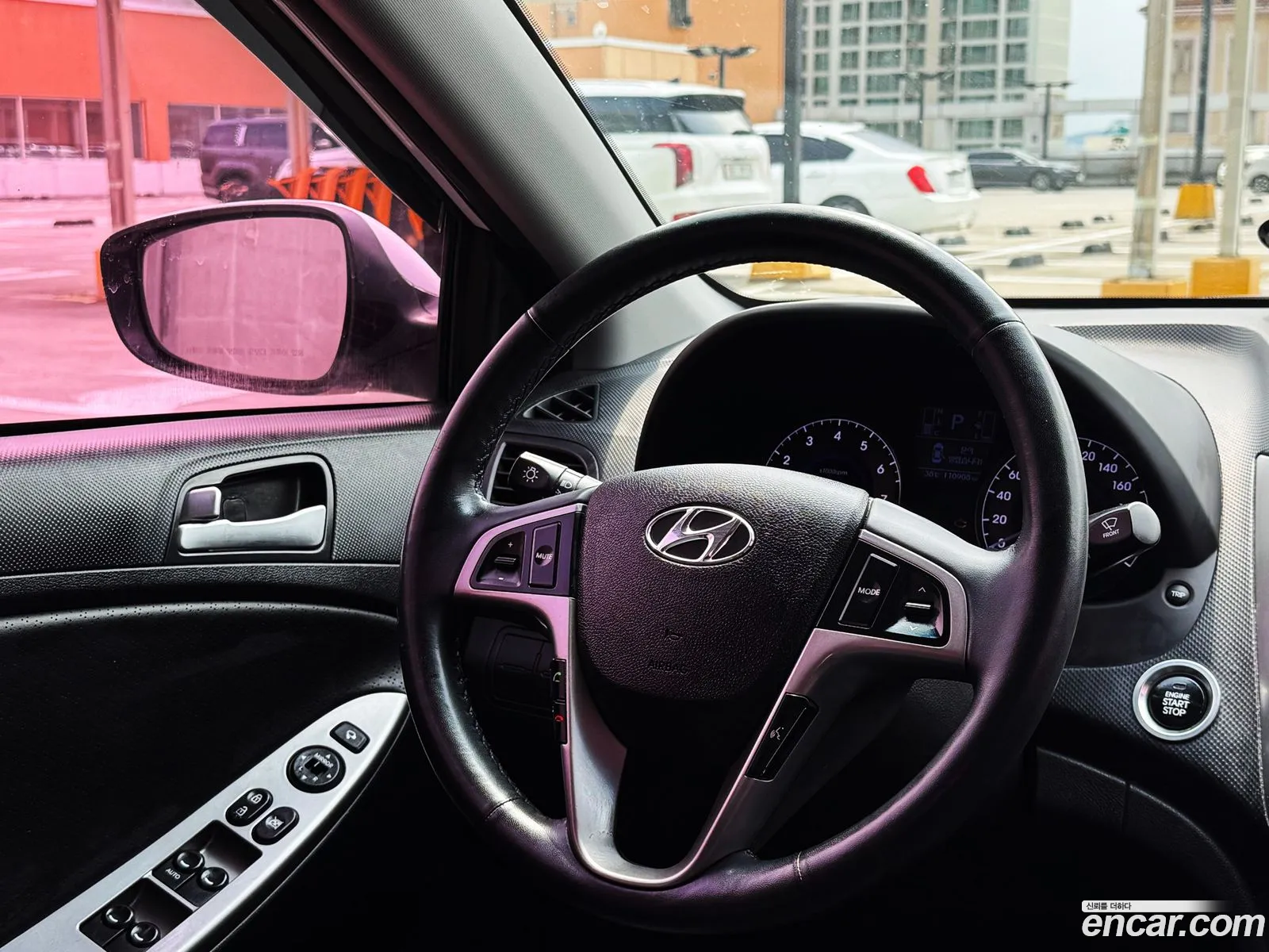 Hyundai Accent 2015 — 17