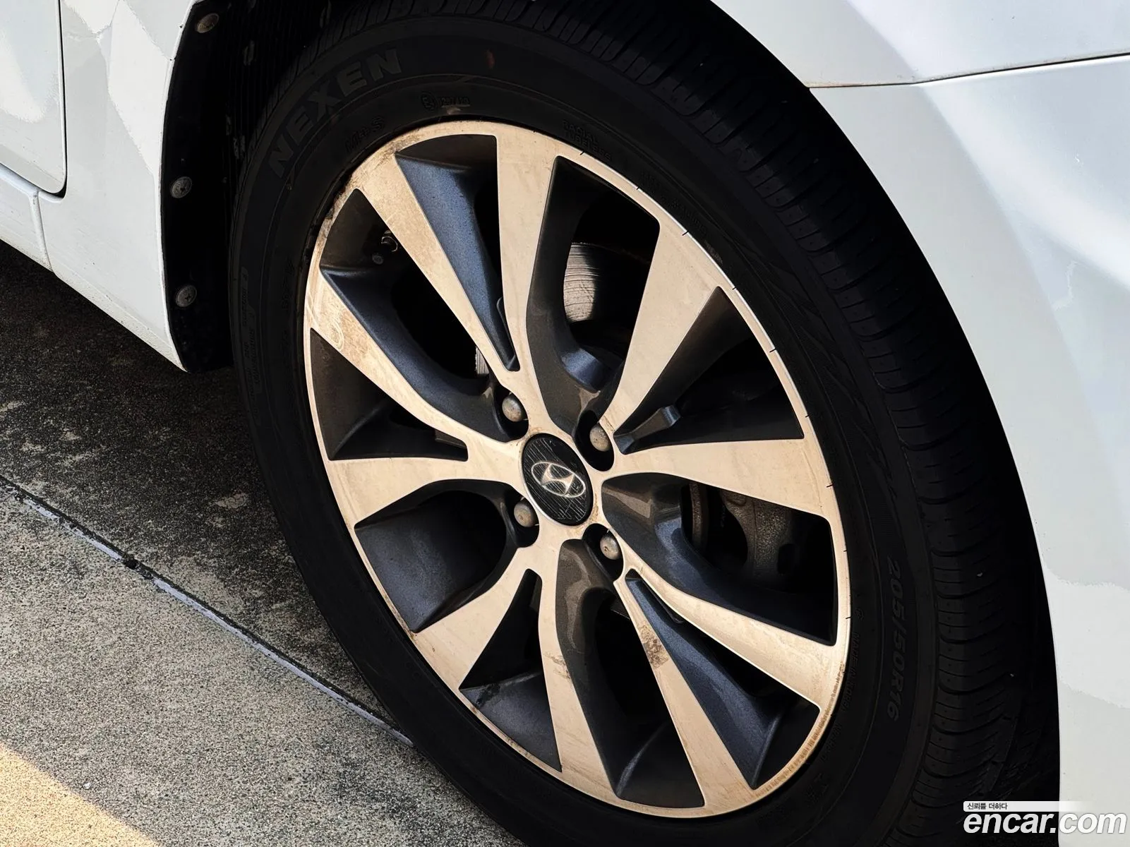Hyundai Accent 2015 — 8