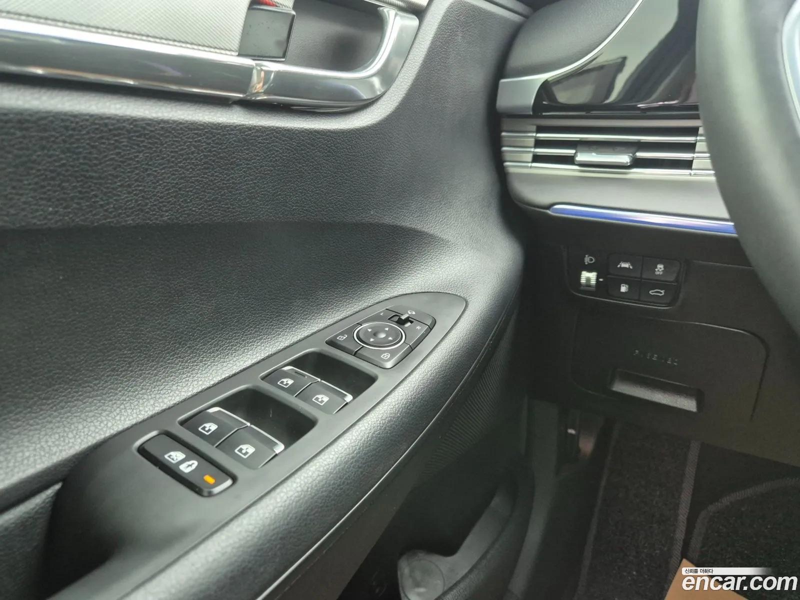 Hyundai Grandeur IG Hybrid