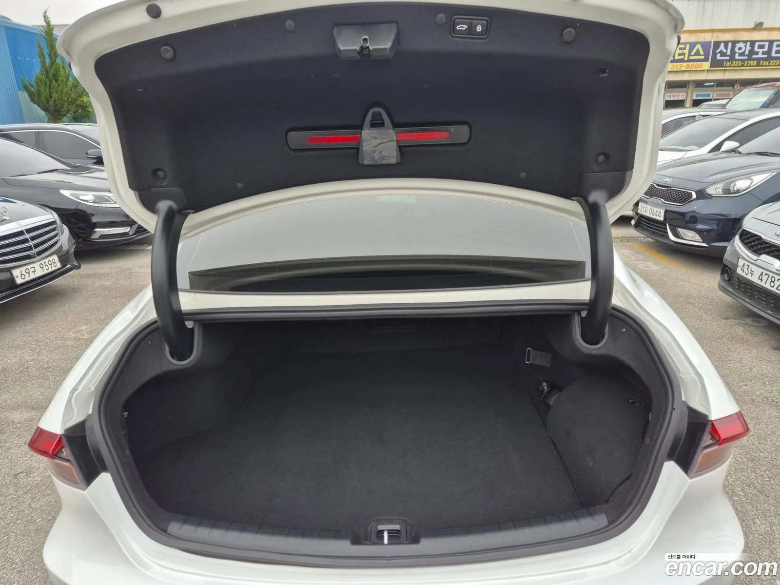 Hyundai Grandeur IG Hybrid 2022 — 15
