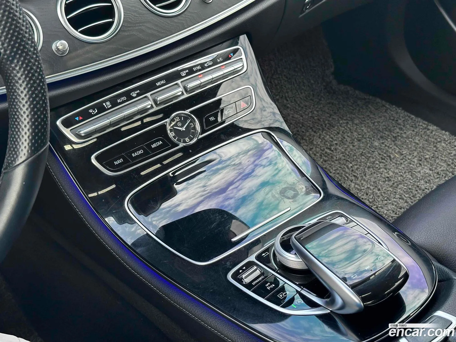 Mercedes-Benz E-Class W213 2018 — 19