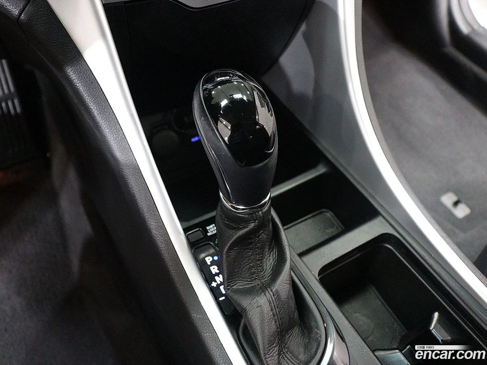 Hyundai Sonata Hybrid 2013 — 9