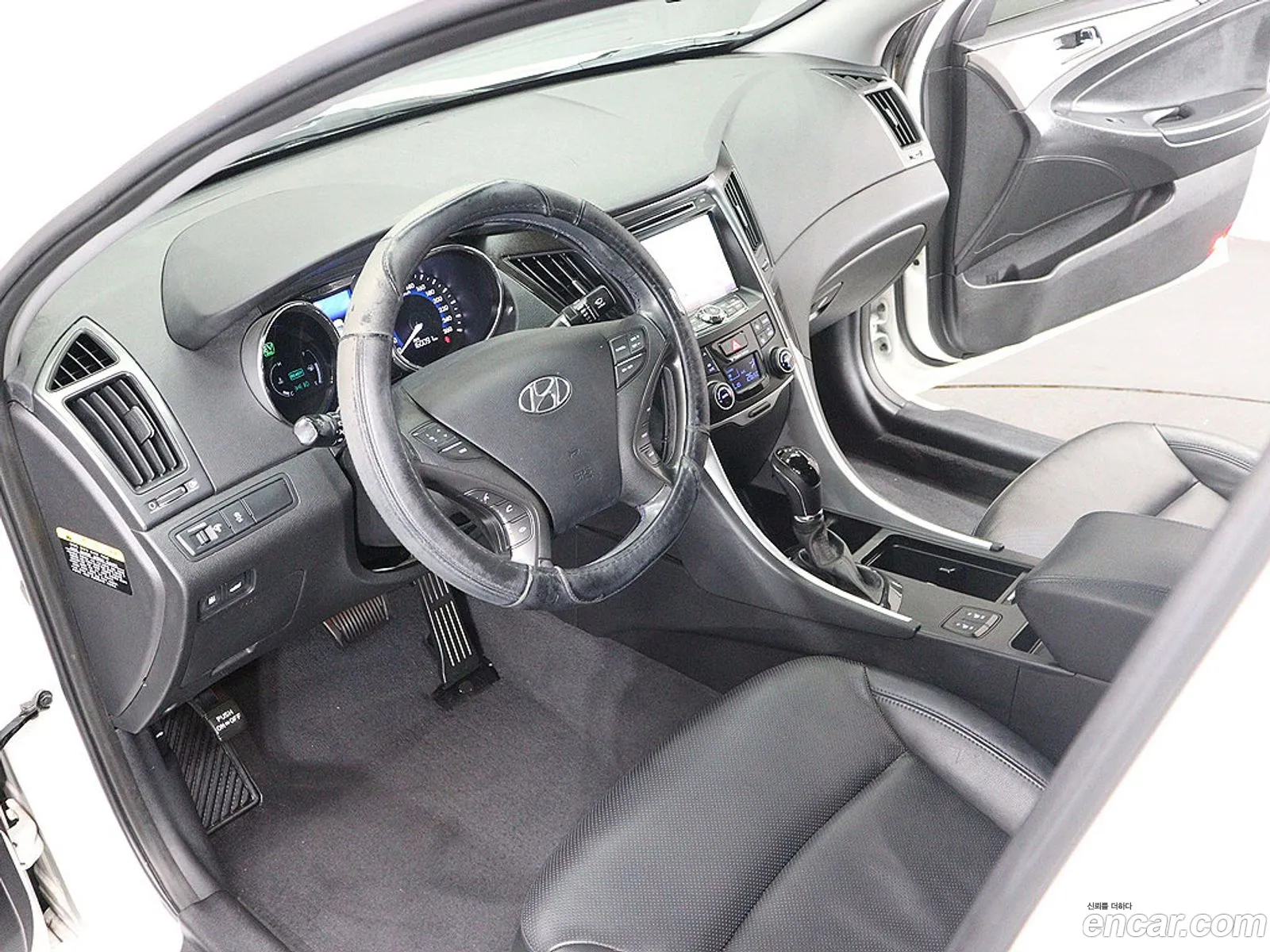 Hyundai Sonata Hybrid 2013 — 13