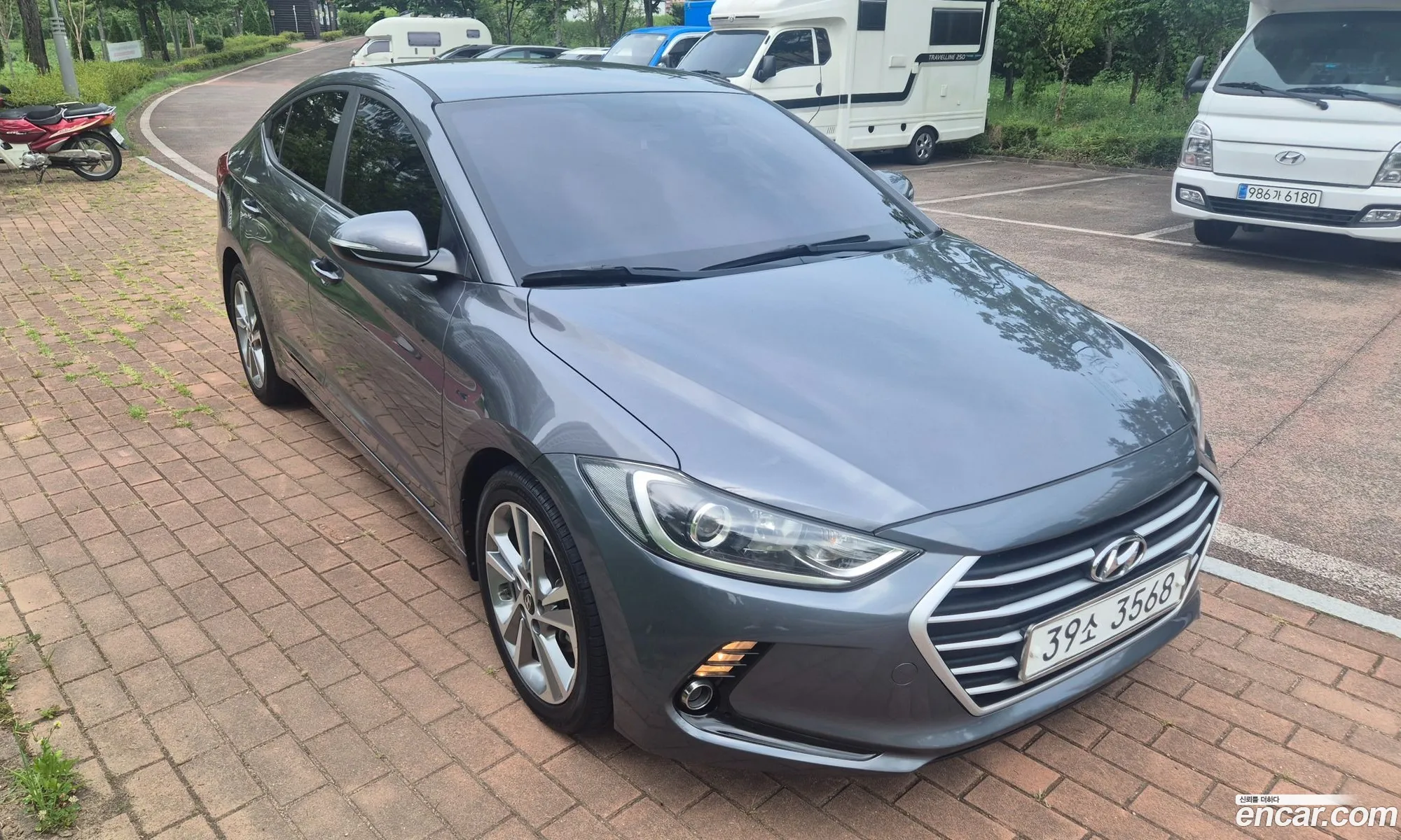 Hyundai Elantra AD 2017 — 9