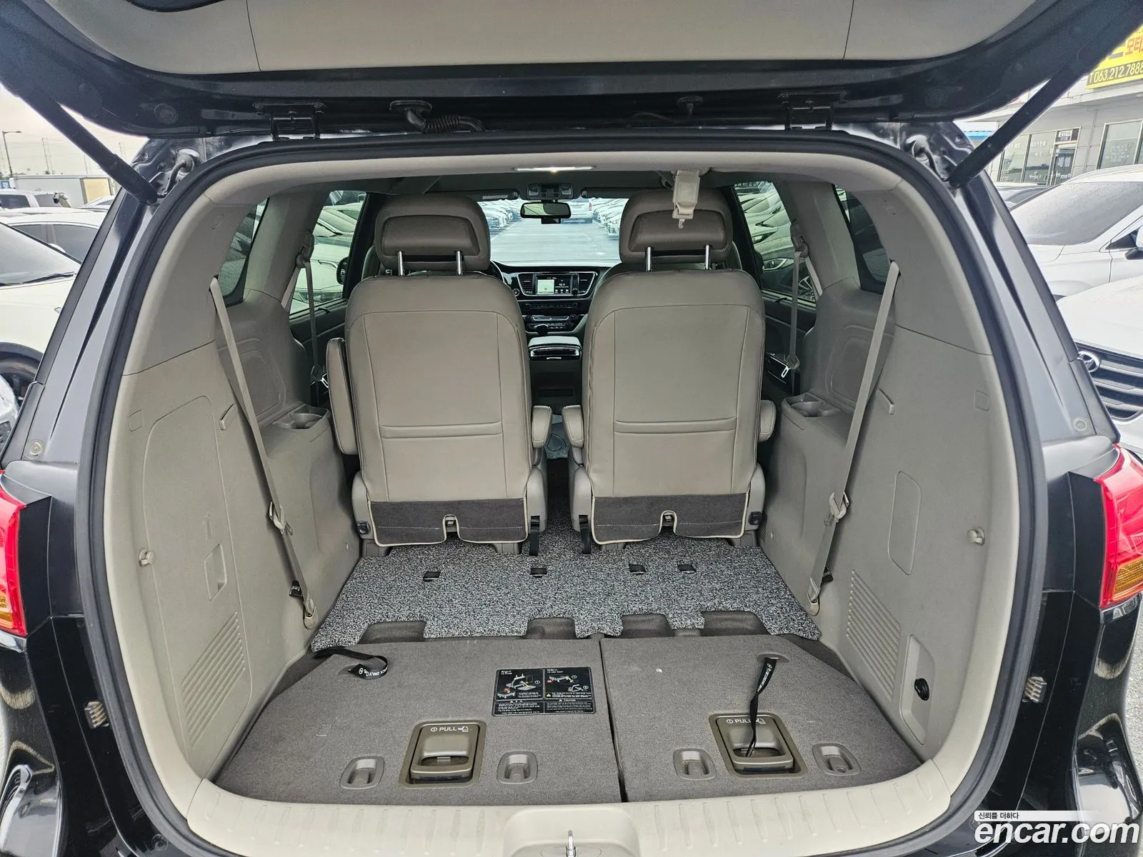 Kia Carnival 2016 — 14