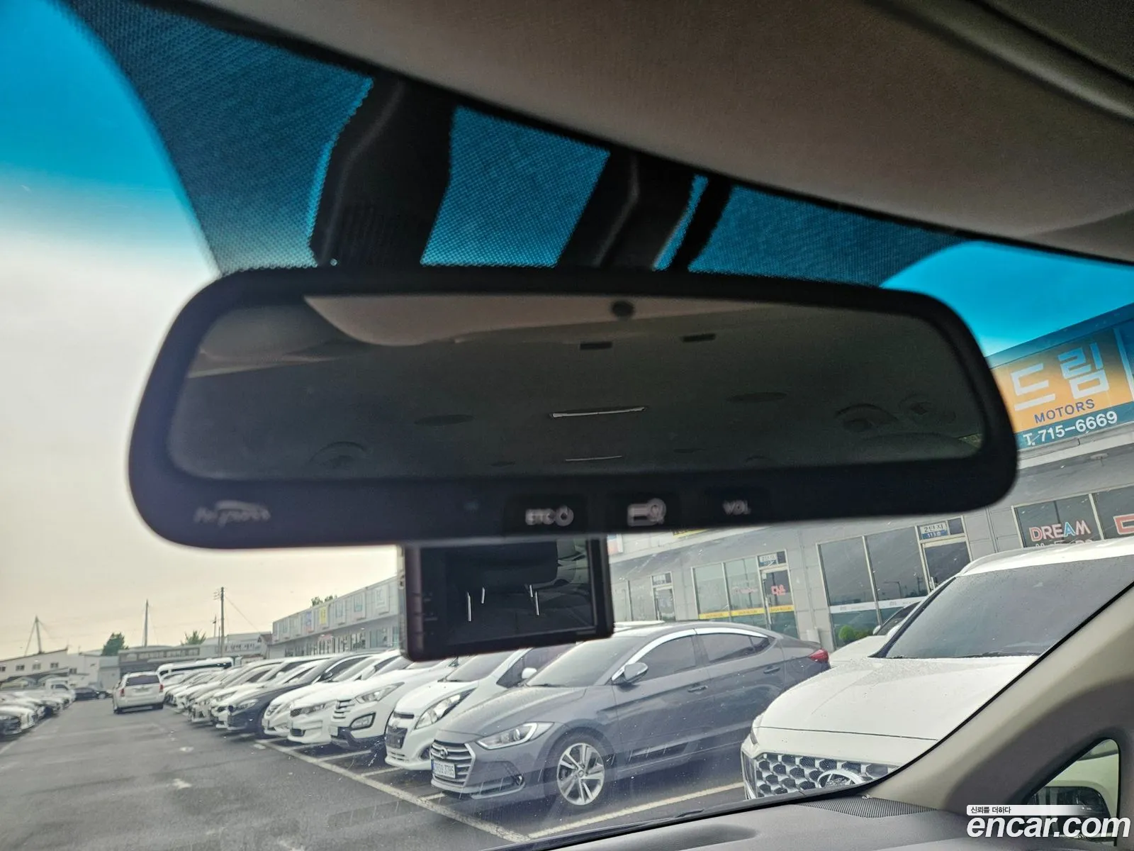 Kia Carnival 2016 — 12