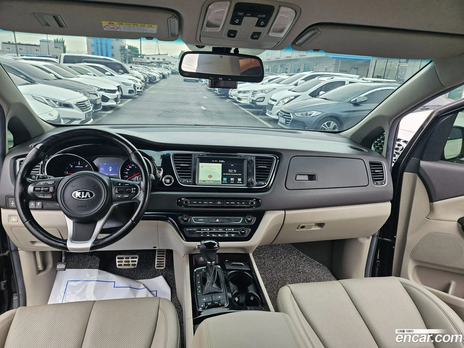 Kia Carnival 2016 — 2