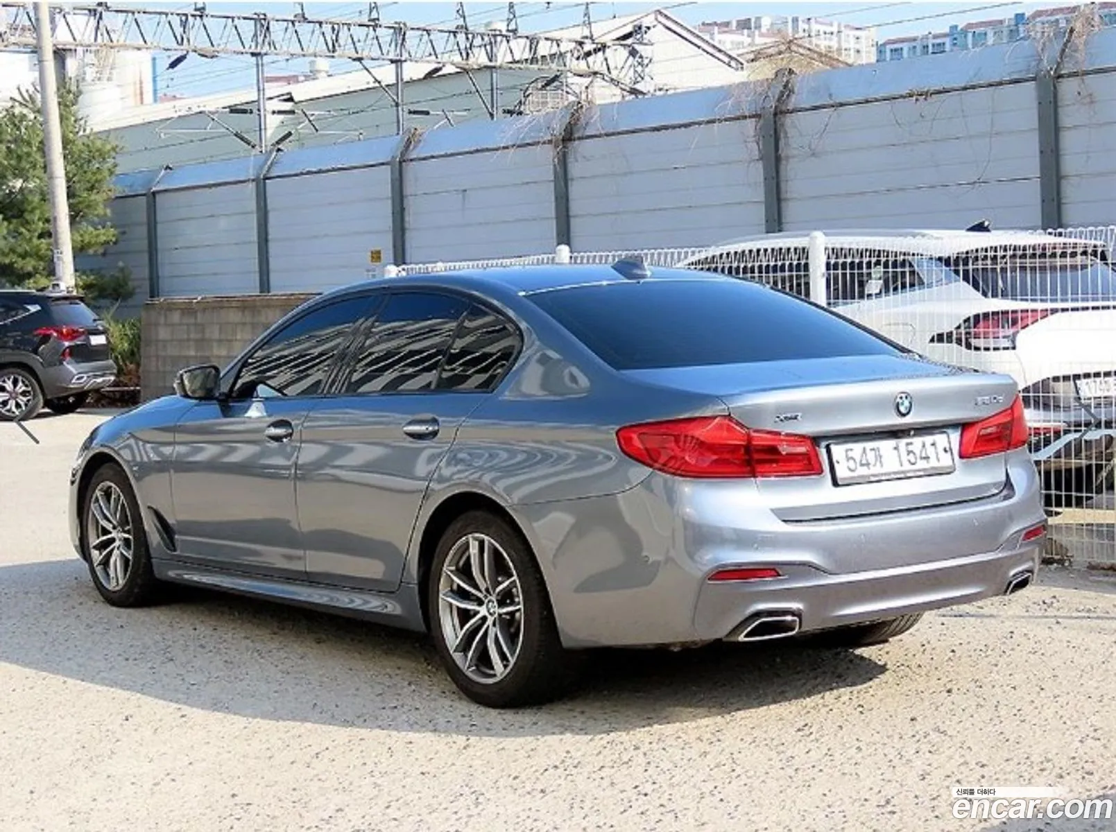 BMW 5 Series 2017 — 16