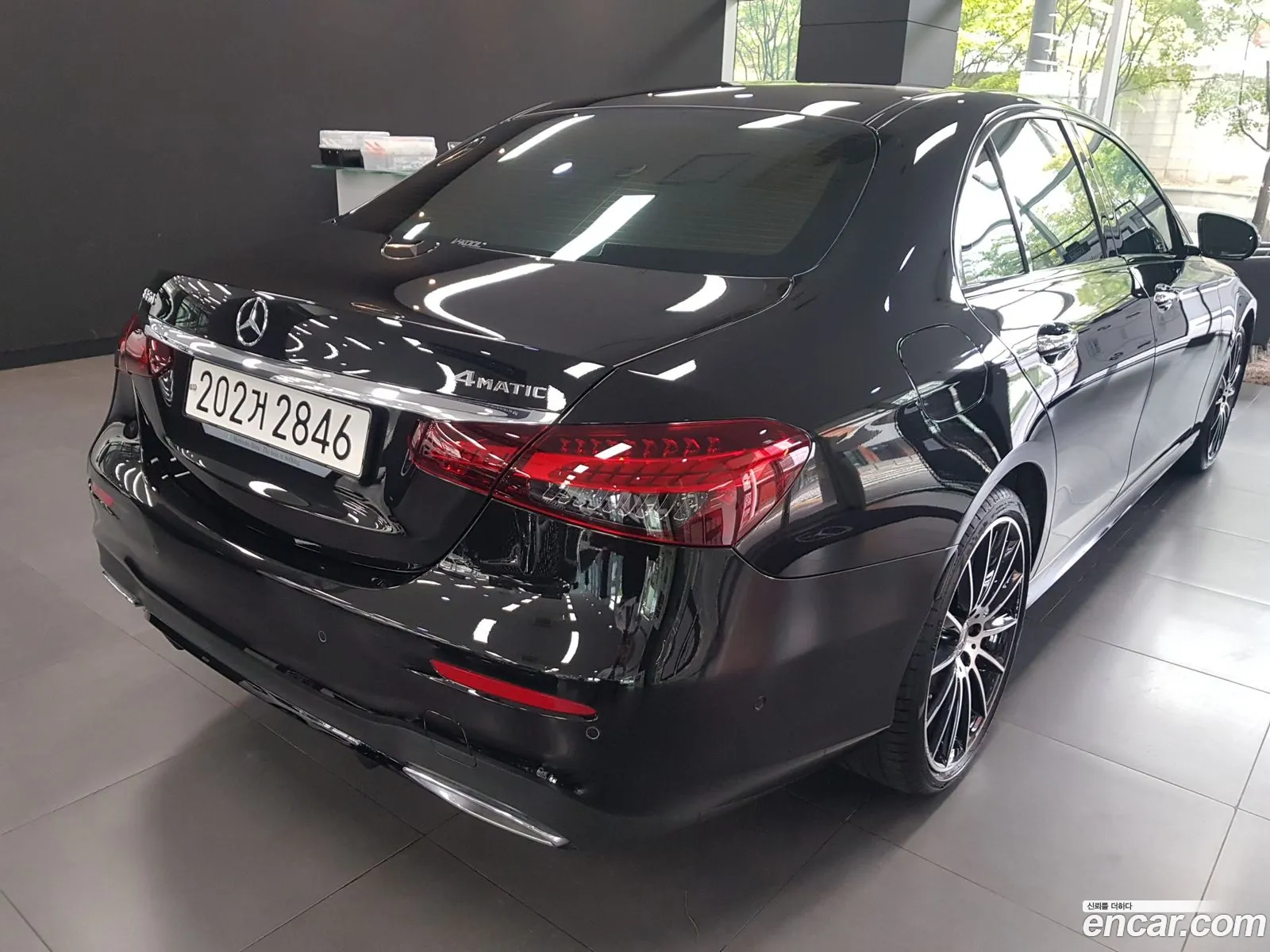 Mercedes-Benz E-Class W213 2022 — 17