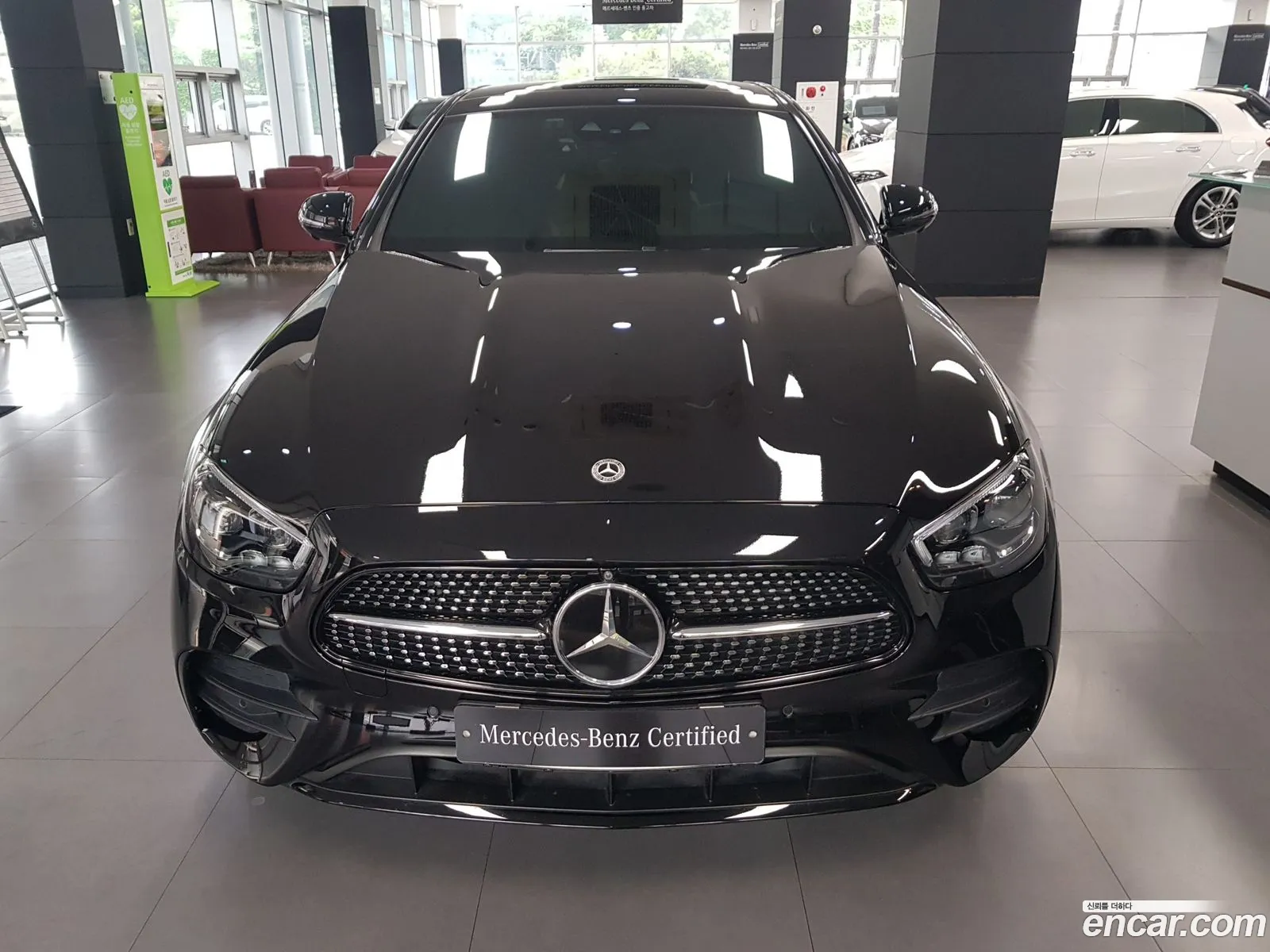 Mercedes-Benz E-Class W213 2022 — 12