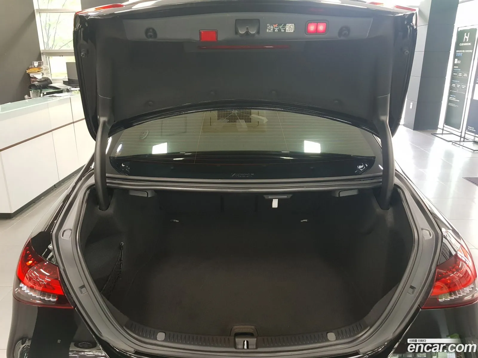 Mercedes-Benz E-Class W213 2022 — 11