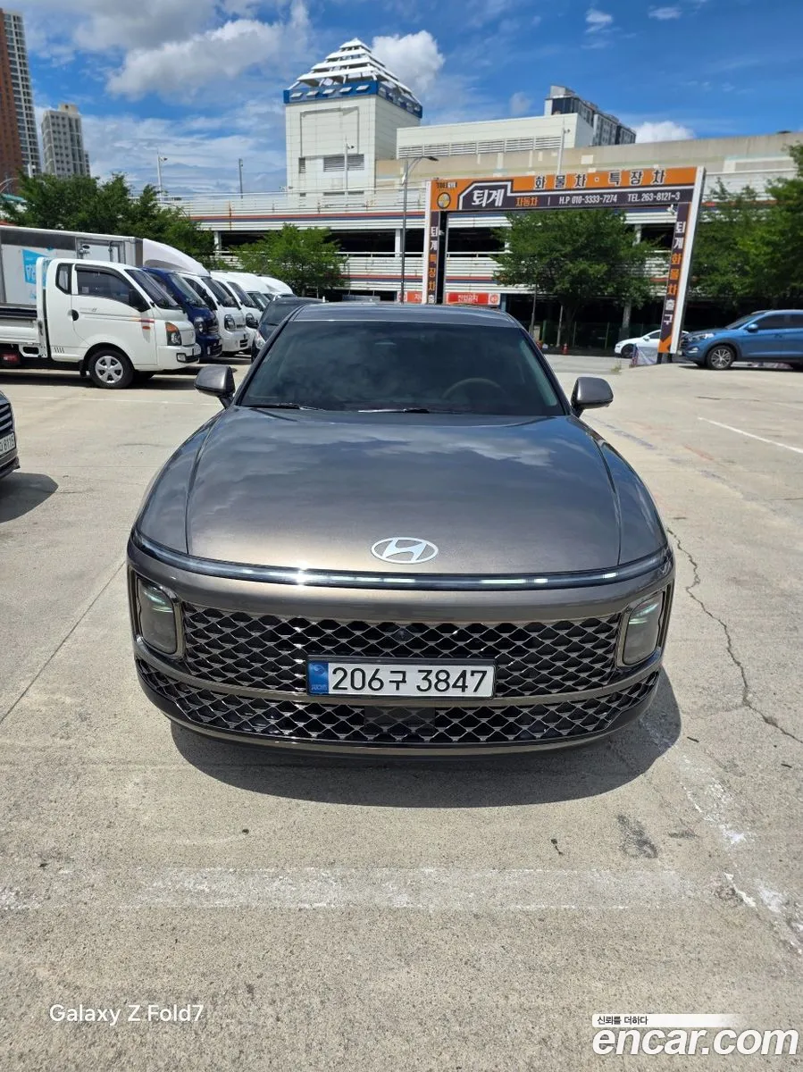Hyundai Grandeur Hybrid 2023 — 14