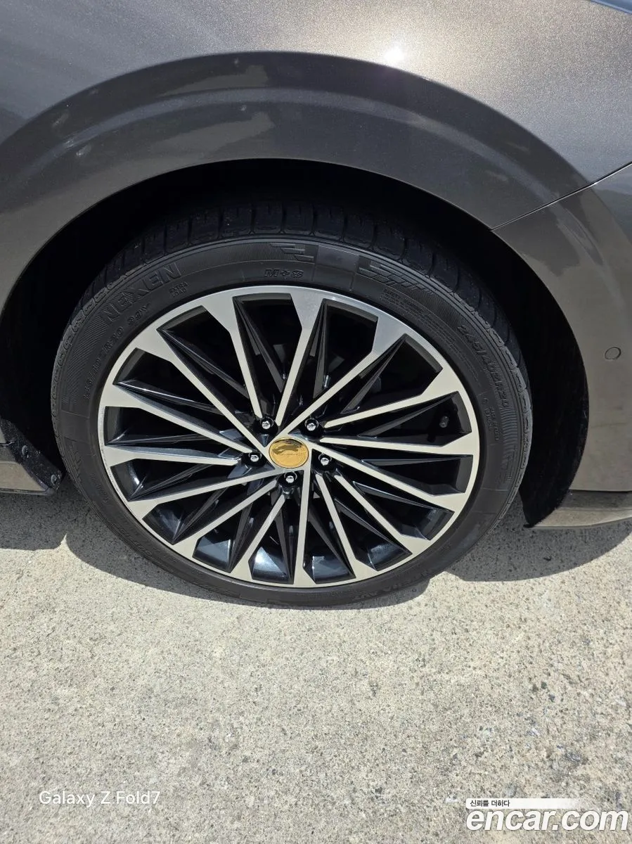 Hyundai Grandeur Hybrid 2023 — 8