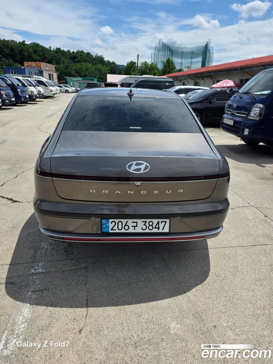 Hyundai Grandeur Hybrid 2023 — 4