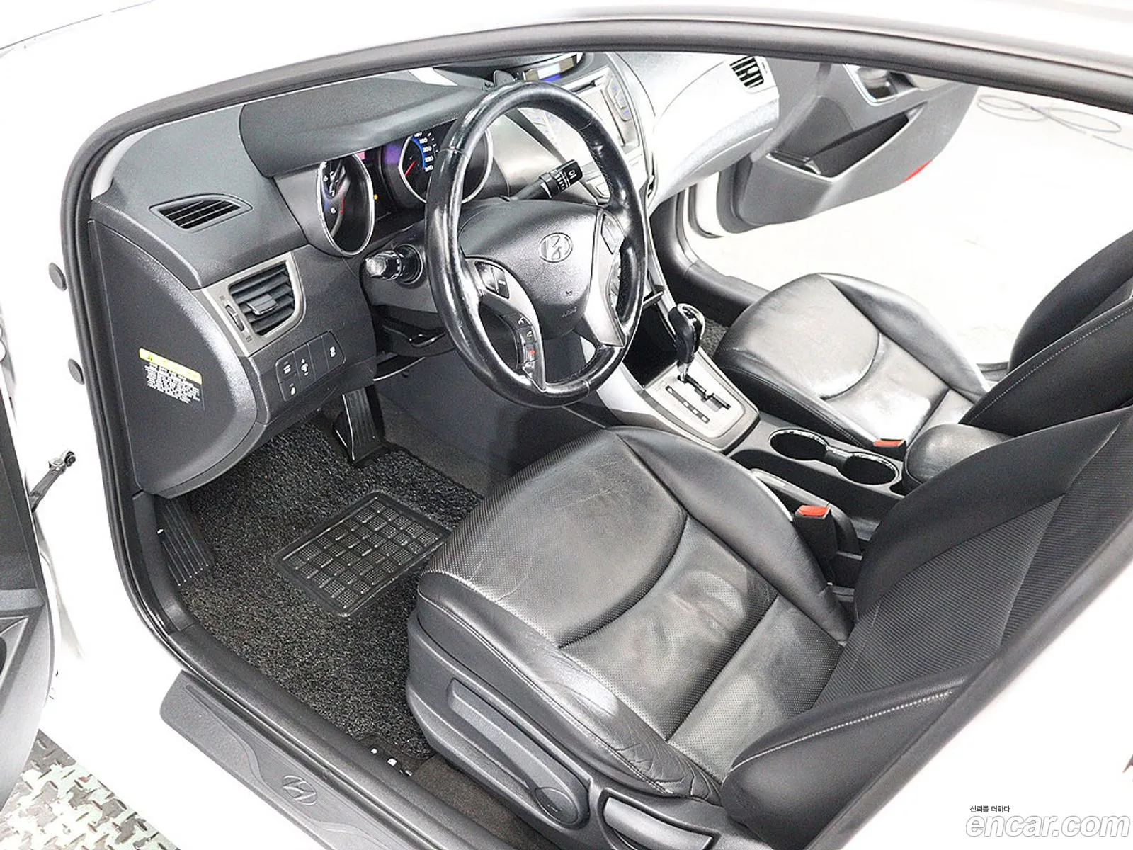 Hyundai Elantra MD 2013 — 11