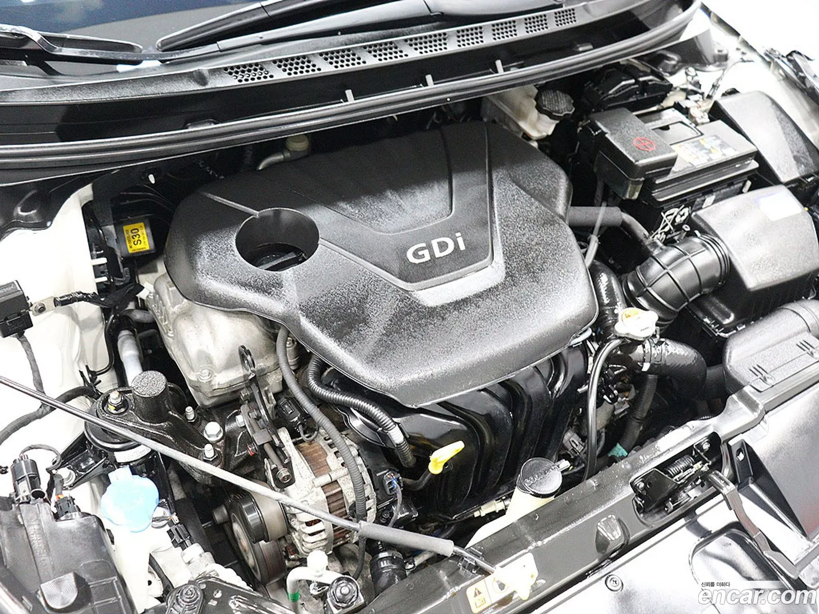 Hyundai Elantra MD 2013 — 19