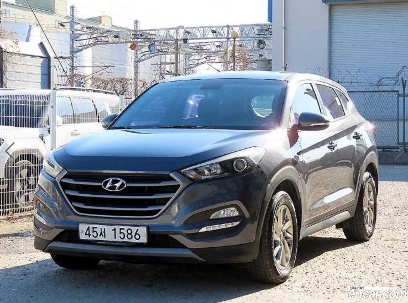 Hyundai Tucson 2015 — 17