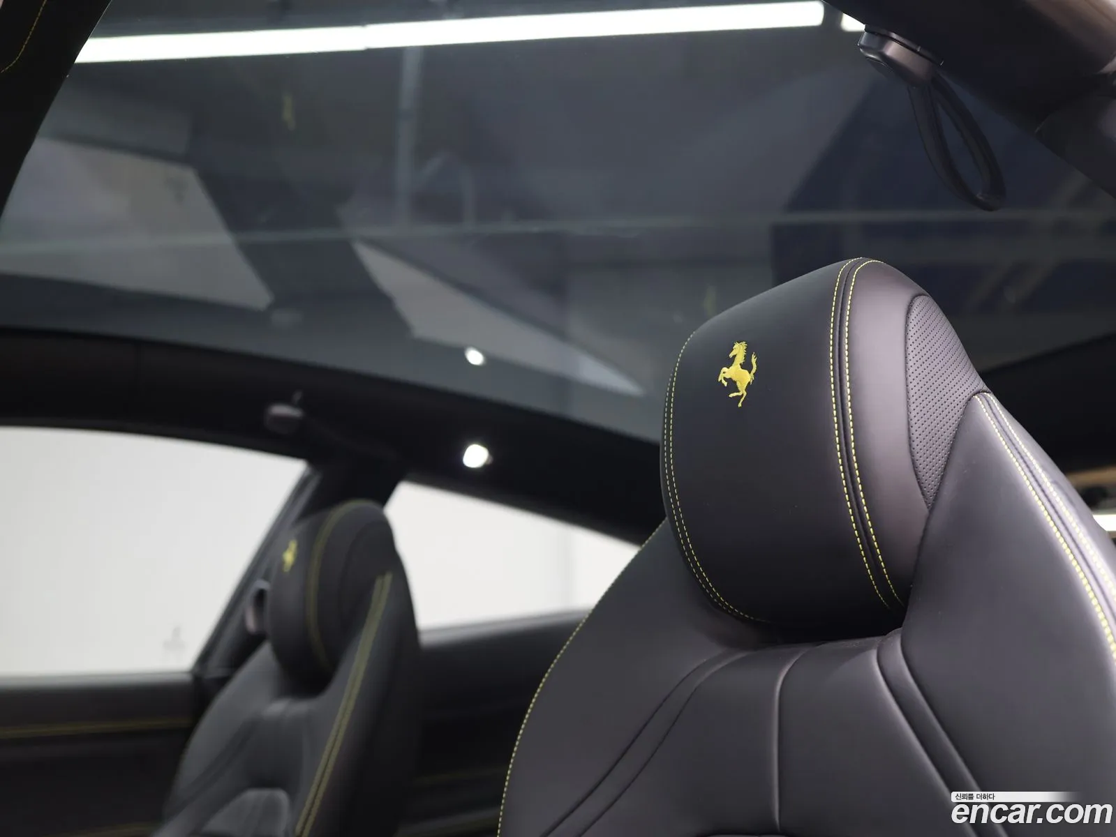 Ferrari GTC4Lusso 2019 — 9