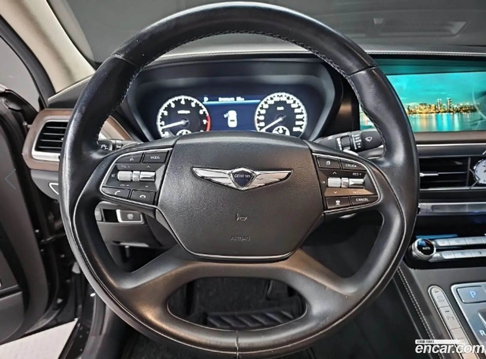 Genesis G90 2018 — 9